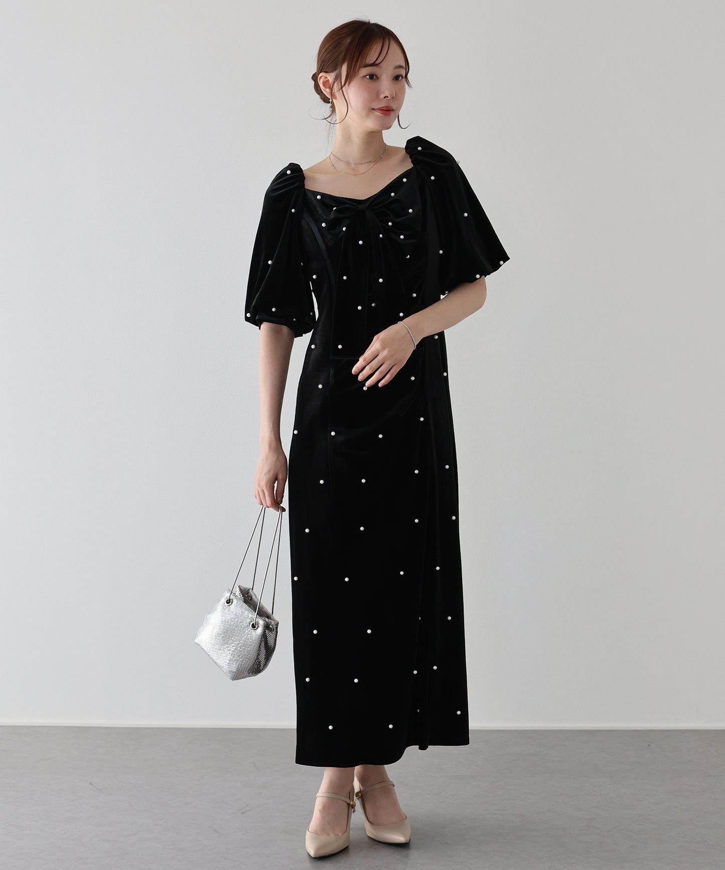 【早割5％OFF】《2サイズ展開》リボンパールベロアドレス