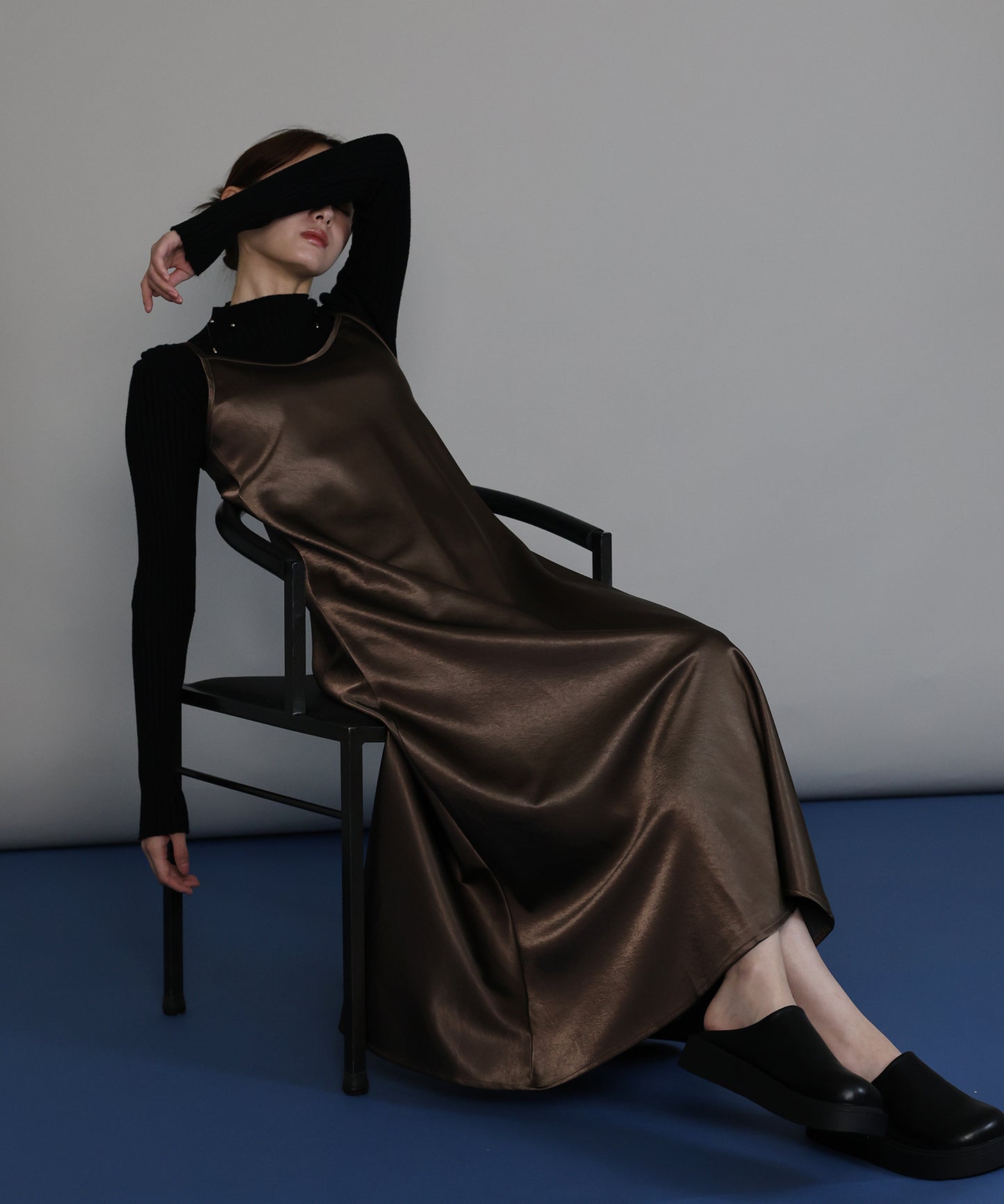 【早割5％OFF】ヘビーサテンキャミワンピース[ J by blue ]