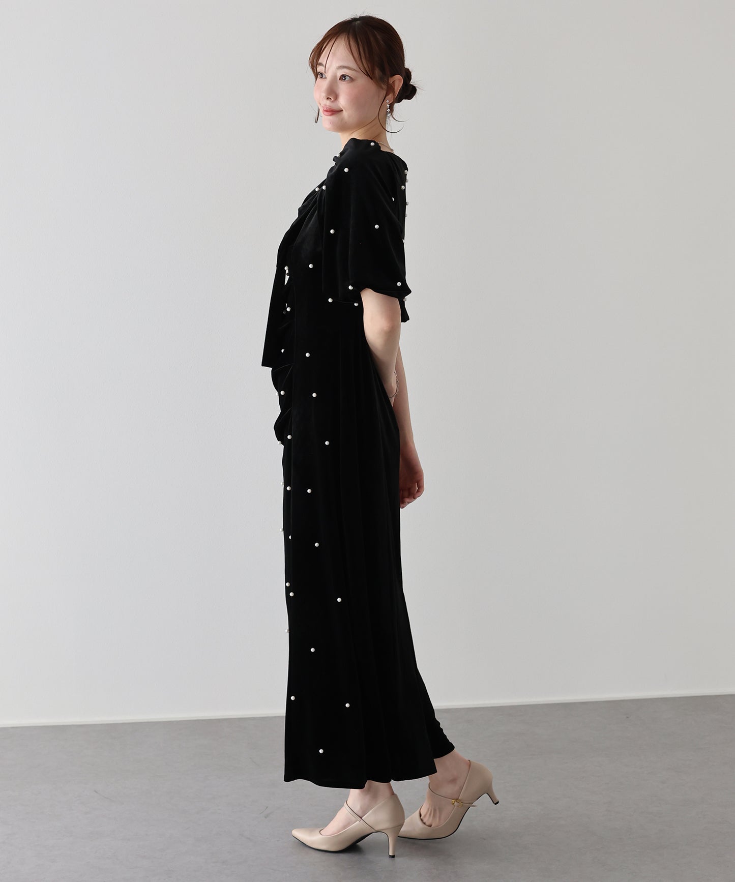 【早割5％OFF】《2サイズ展開》リボンパールベロアドレス