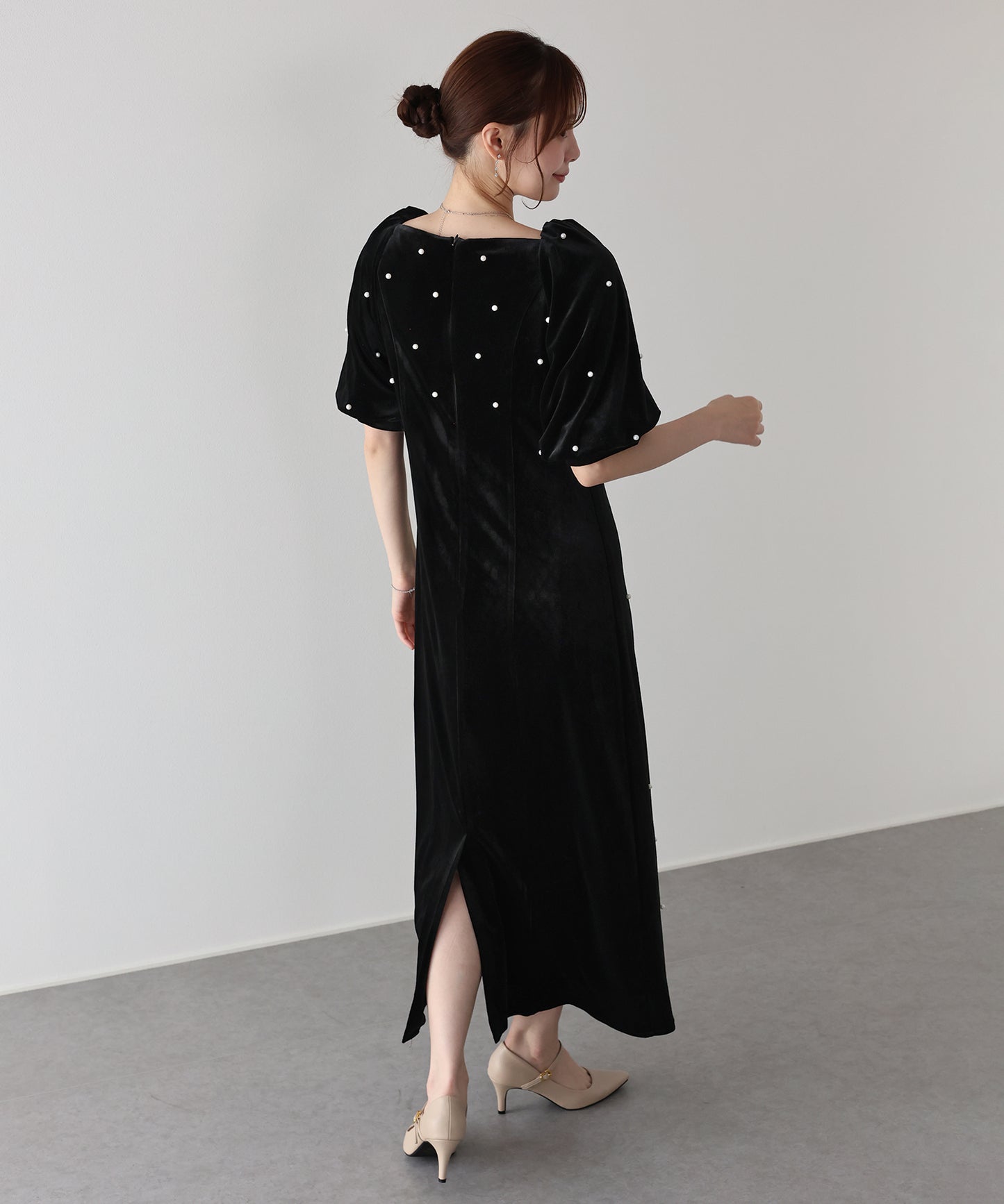 【早割5％OFF】《2サイズ展開》リボンパールベロアドレス