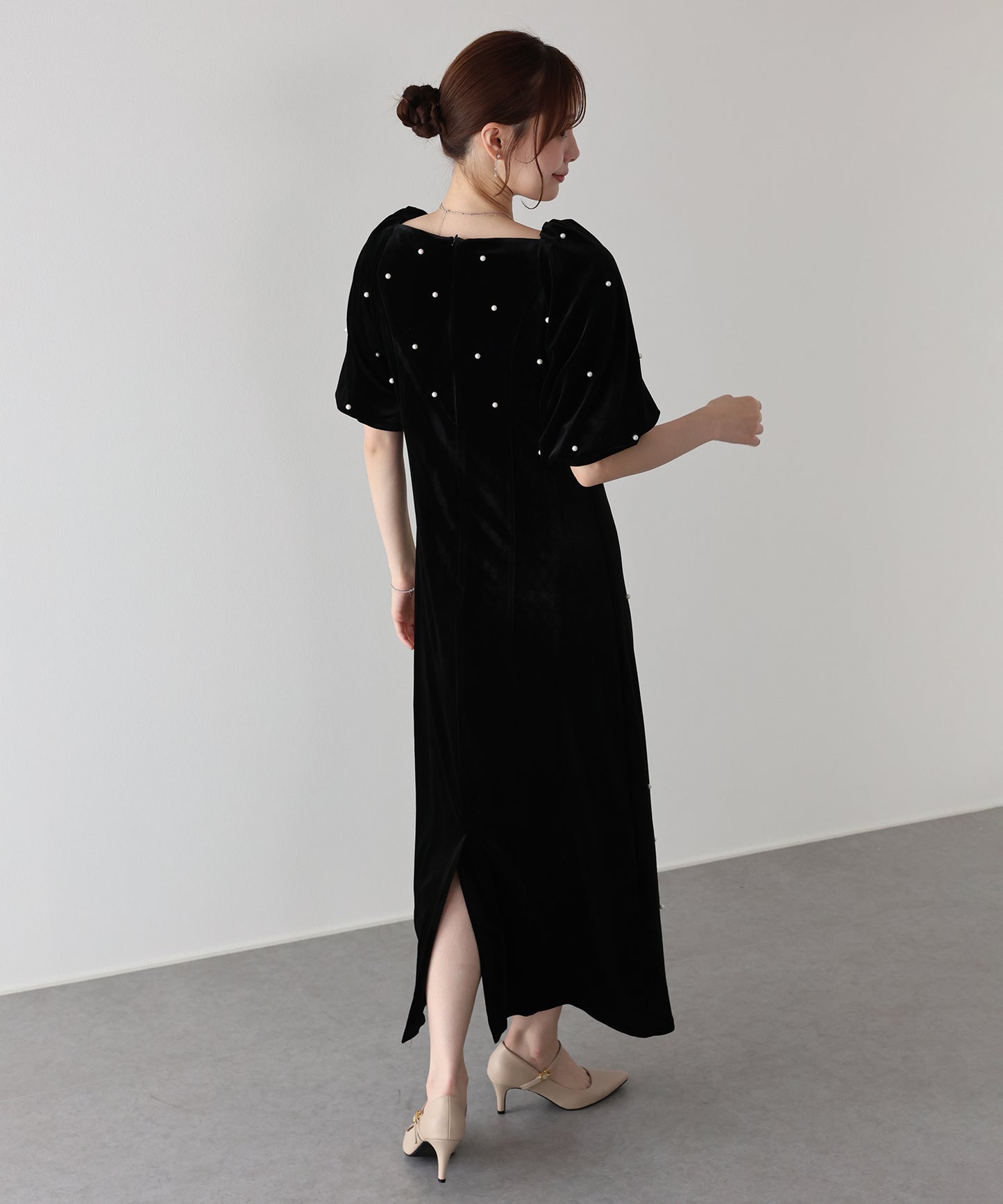【早割5％OFF】《2サイズ展開》リボンパールベロアドレス