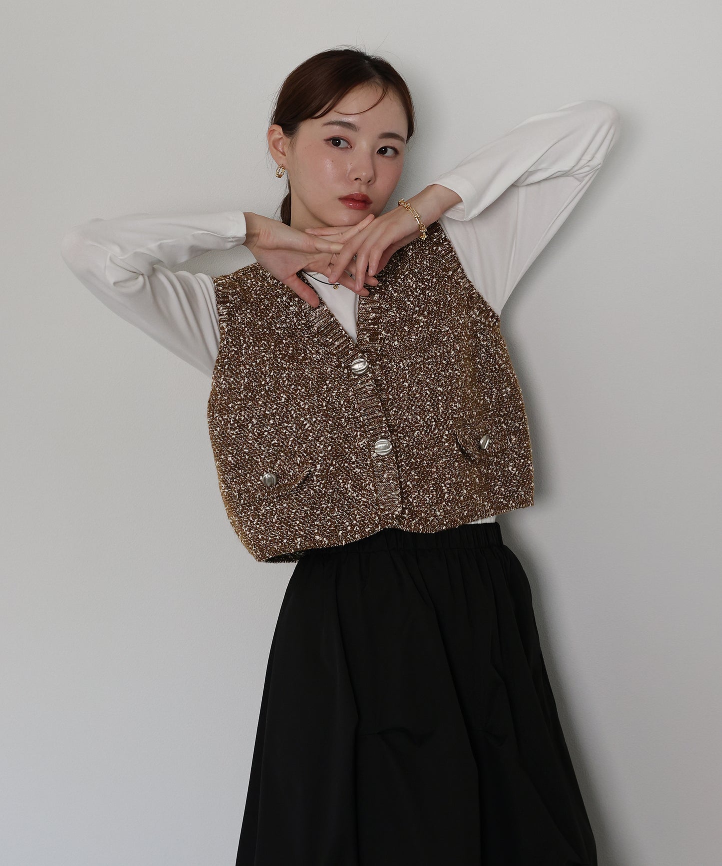 ニュアンスボタンメランジニットベスト[ J by blue ]