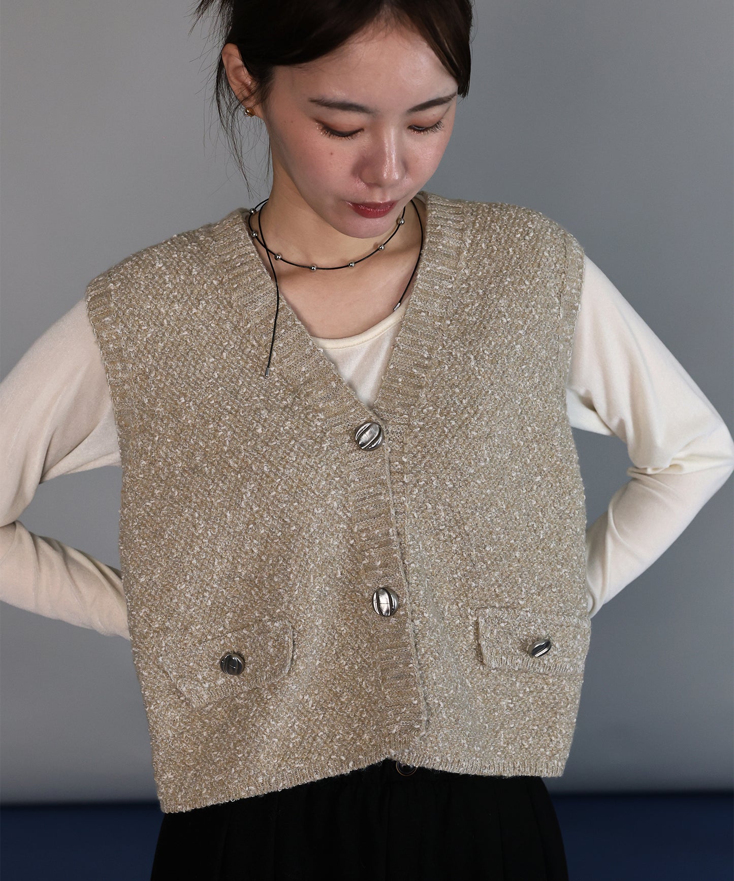 【早割5％OFF】ニュアンスボタンメランジニットベスト[ J by blue ]