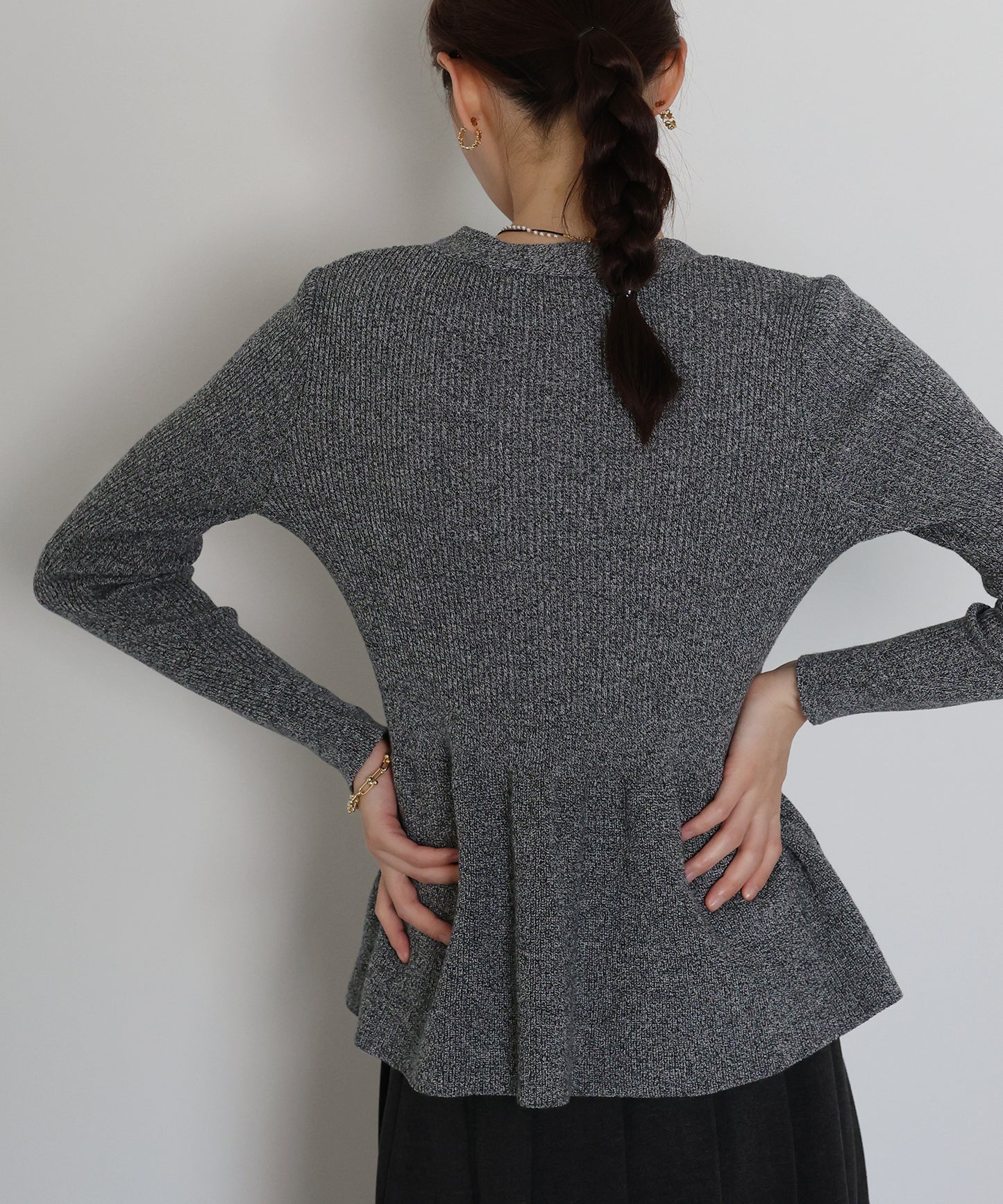 ゴールドボタンペプラムカーディガン[J by blue]