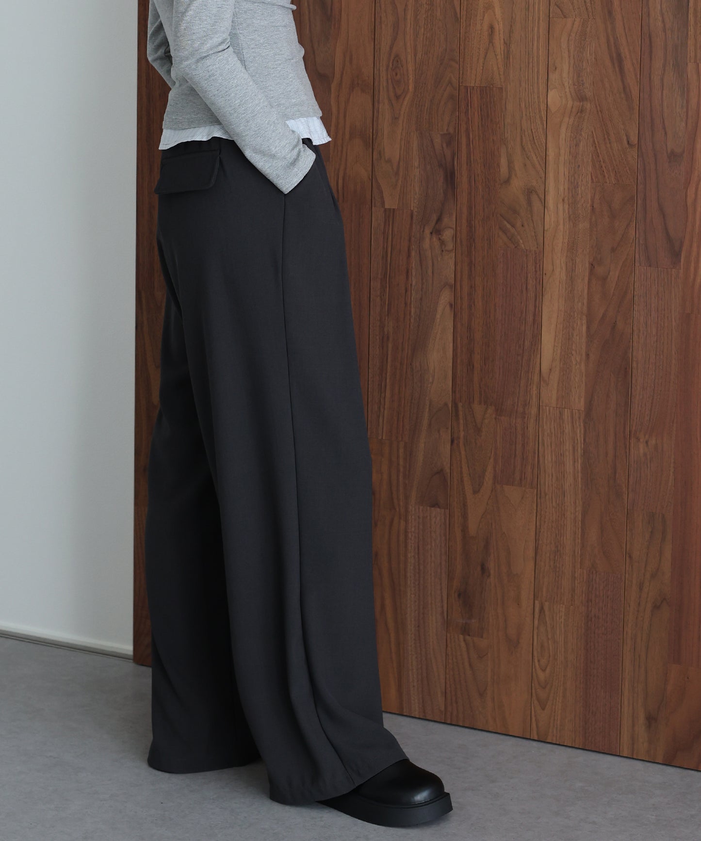 レザードロストワイドパンツ