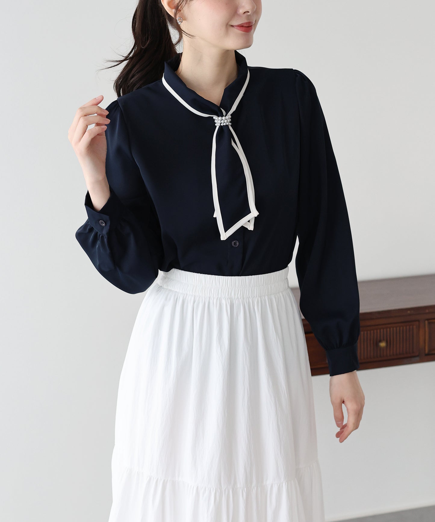 【早割5％OFF】パールバイカラーボウタイブラウス