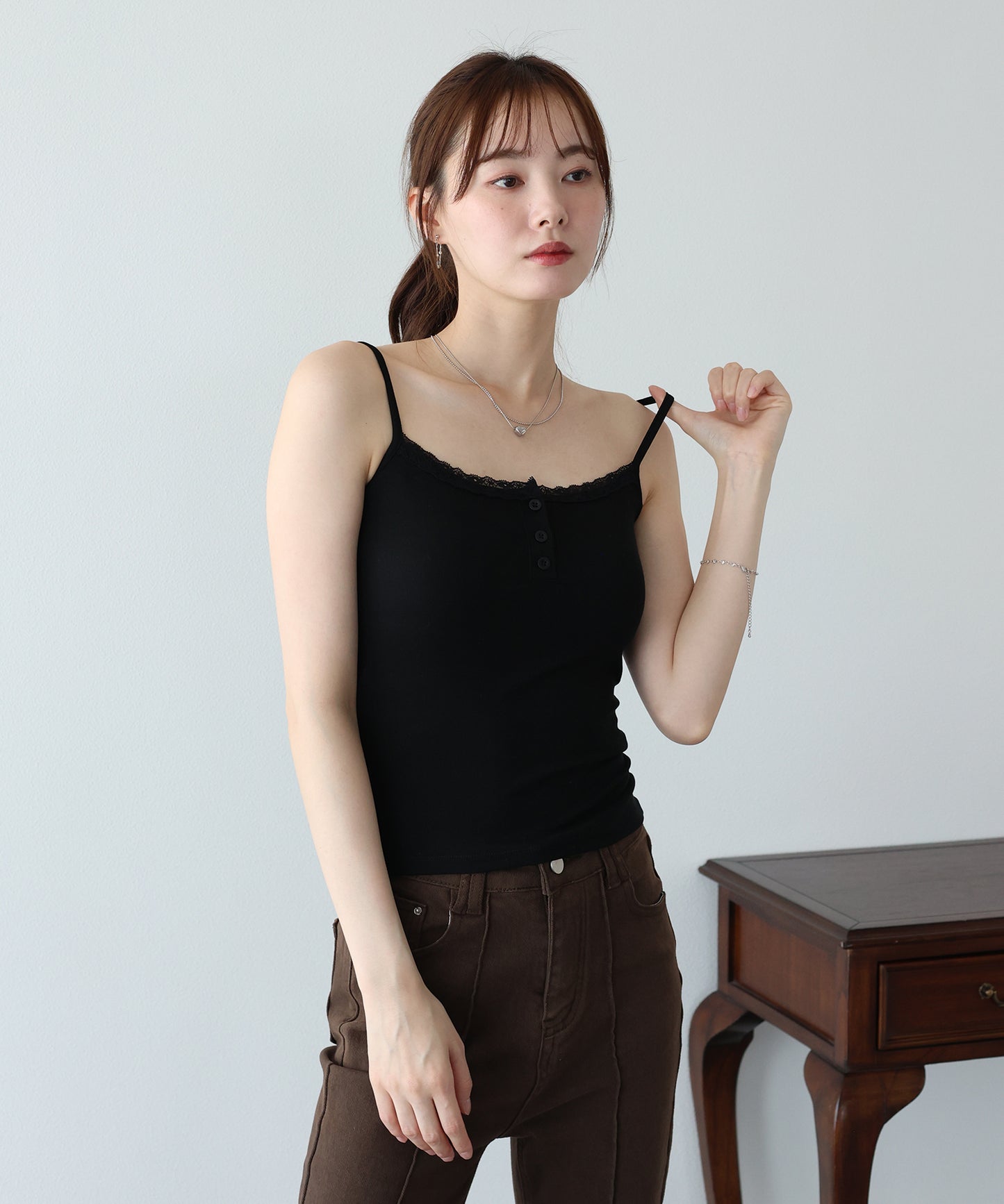 【早割5％OFF】ヘンリーネックレースキャミソール【メール便】