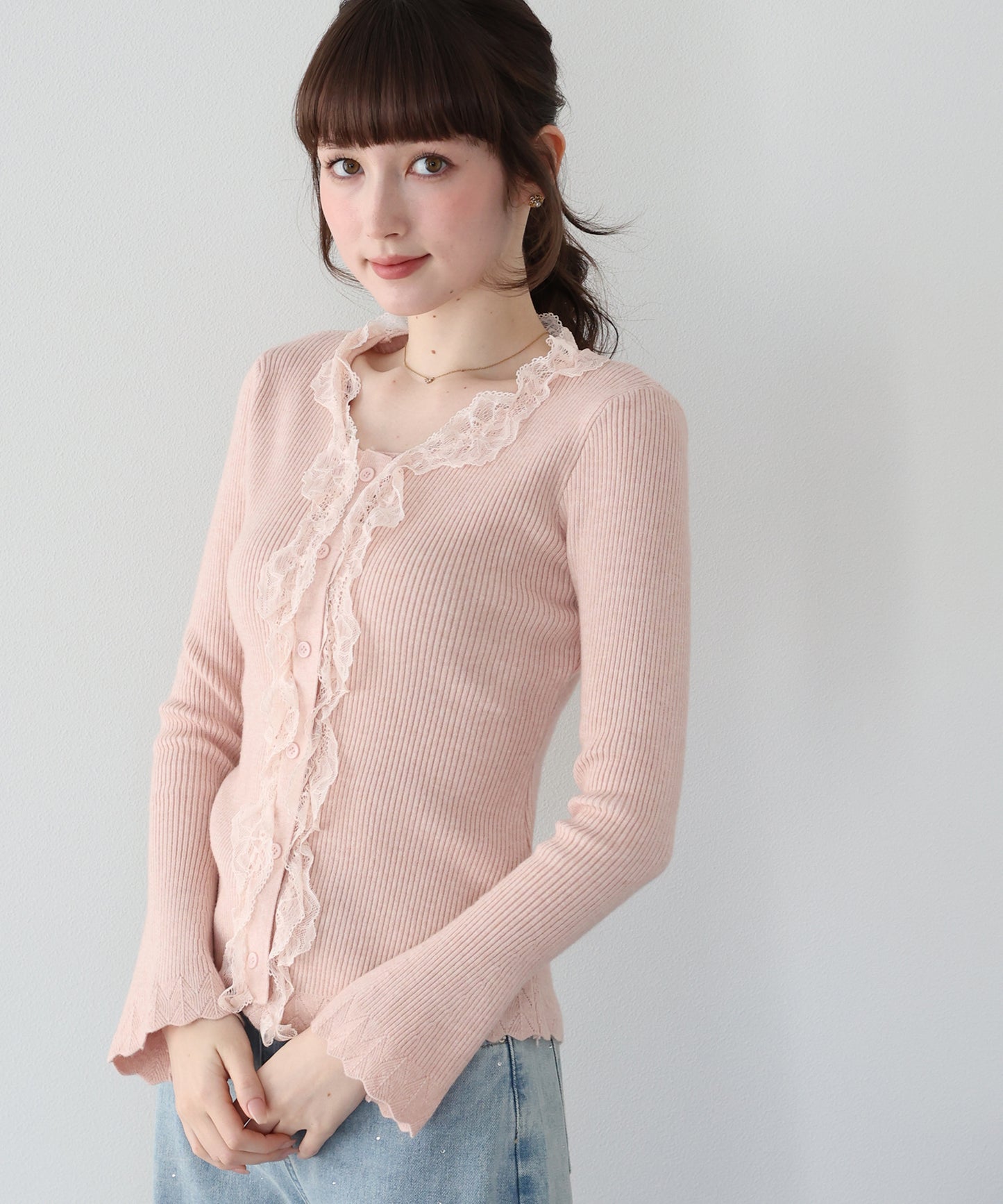 【早割5％OFF】フロントレースフリルニット