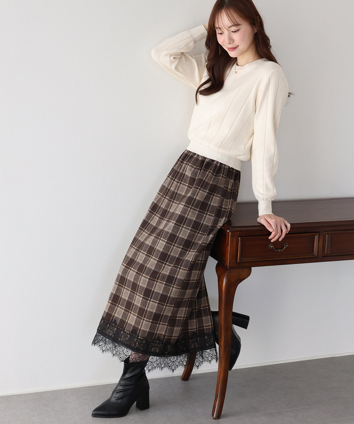 【早割5％OFF】レースヘムチェックタイトスカート