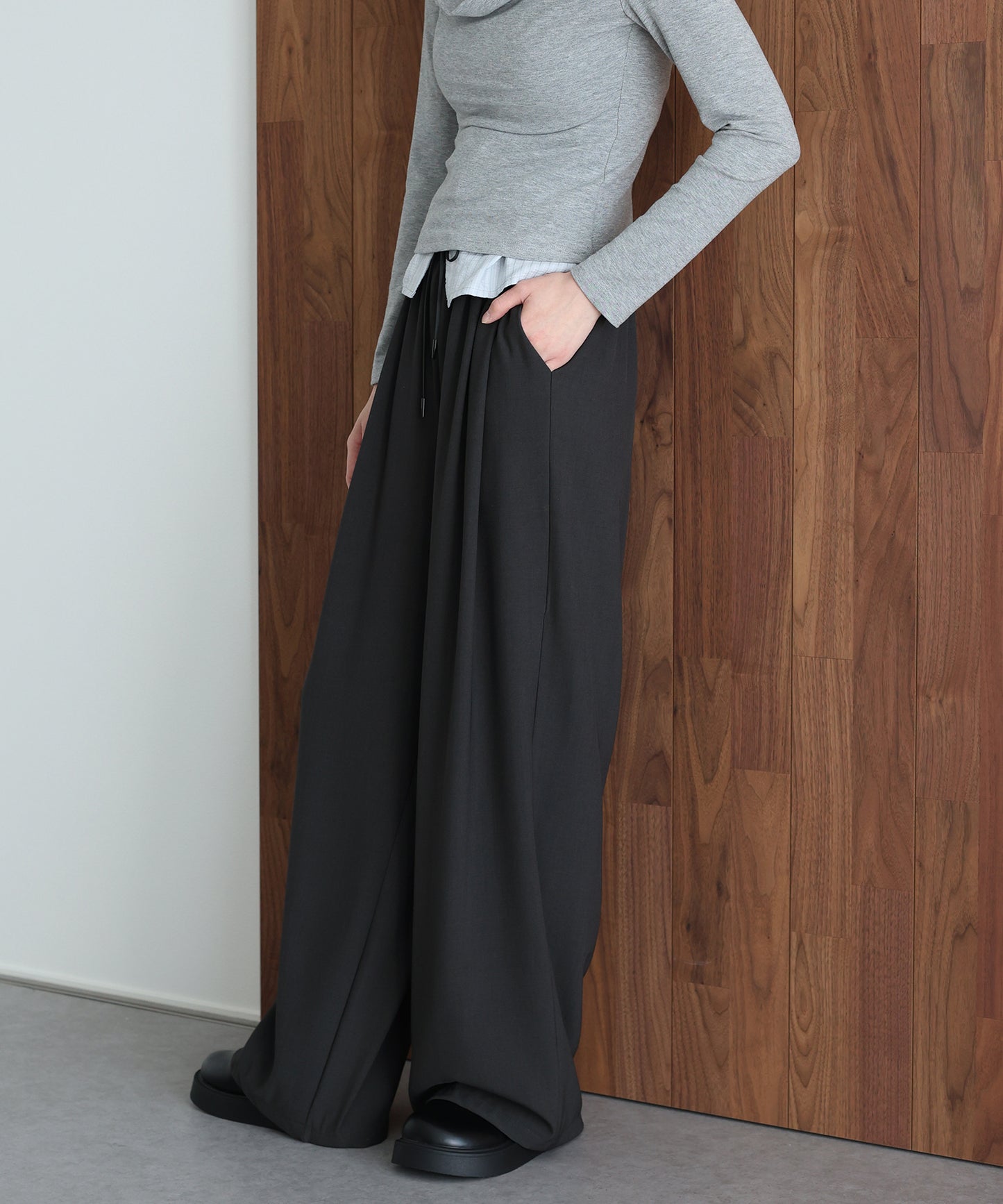 レザードロストワイドパンツ