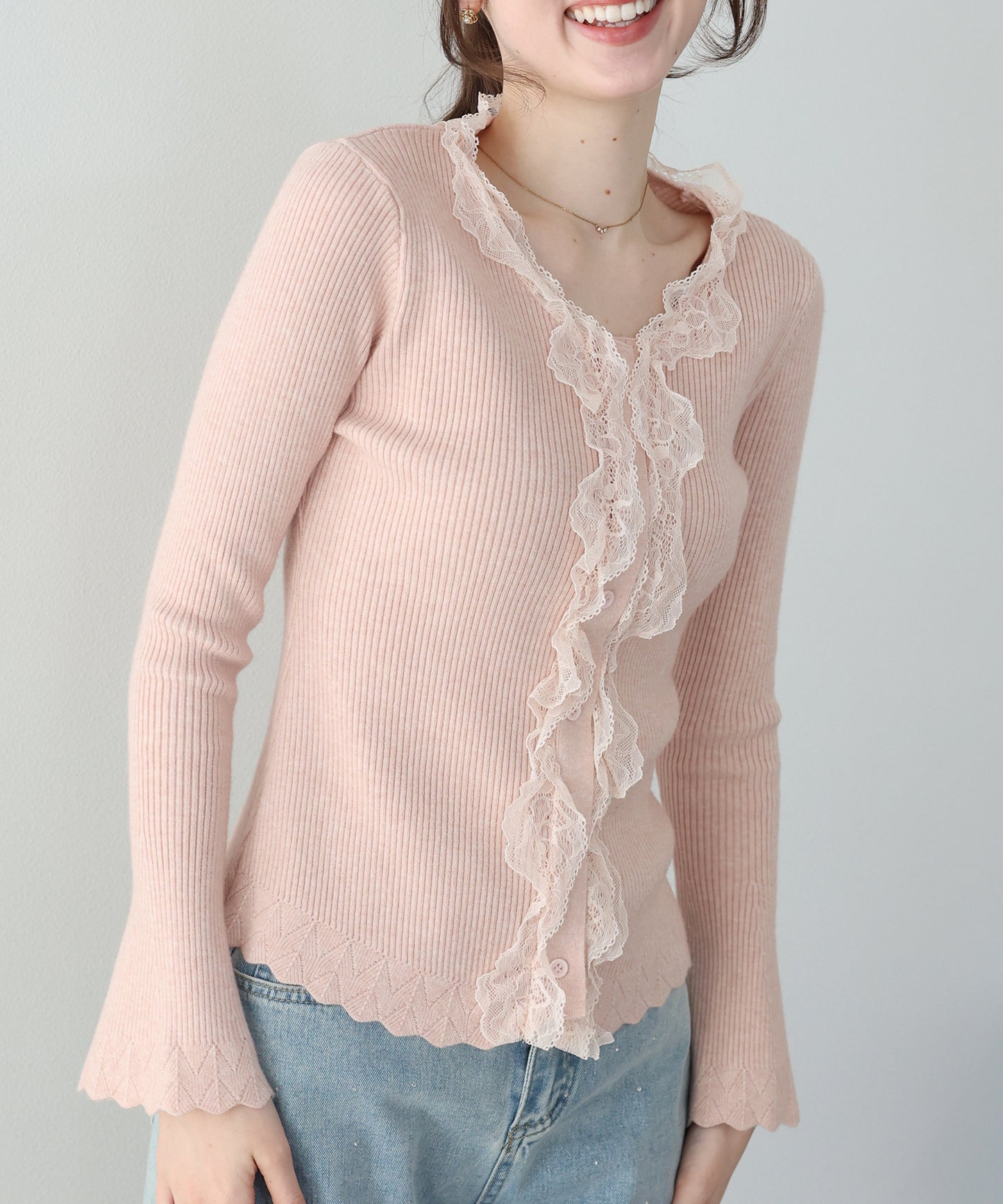 【早割5％OFF】フロントレースフリルニット