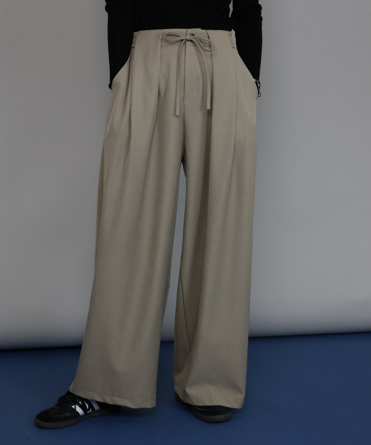 [J by blue]タックワイドパンツ