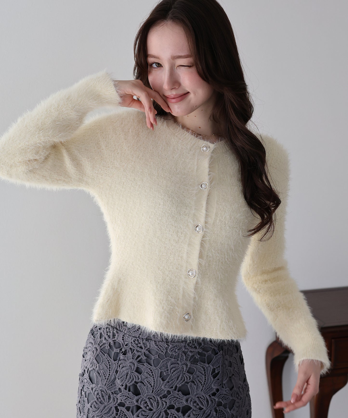 【早割5％OFF】シャギーペプラムカーディガン