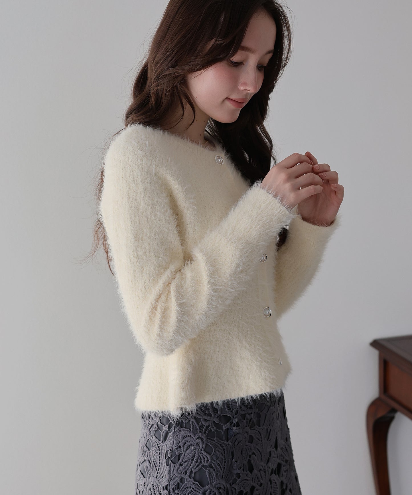 【早割5％OFF】シャギーペプラムカーディガン