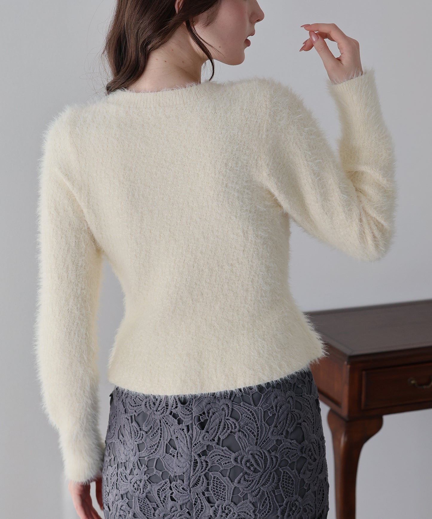 【早割5％OFF】シャギーペプラムカーディガン