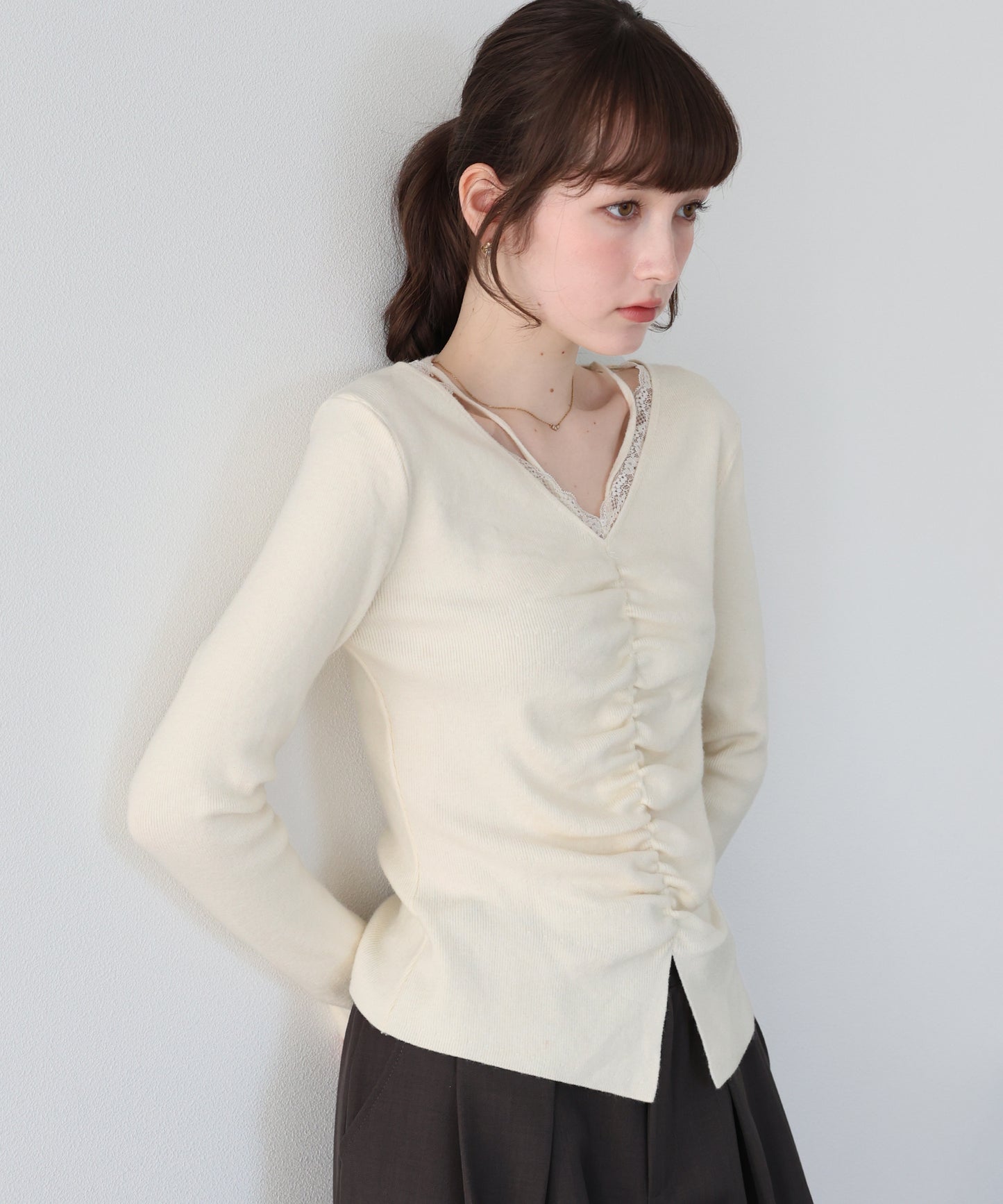 フロントギャザーレースニット