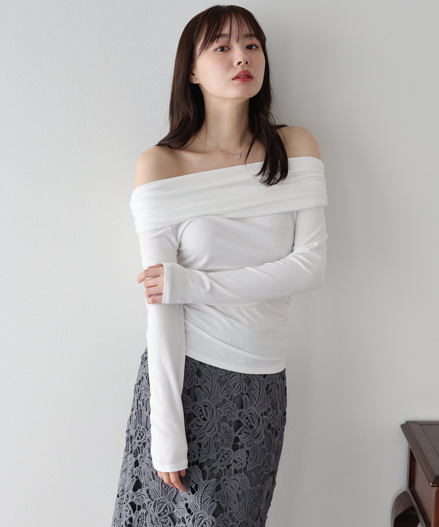 【早割5％OFF】ギャザーオフショルダーカットソー【ネコポス】