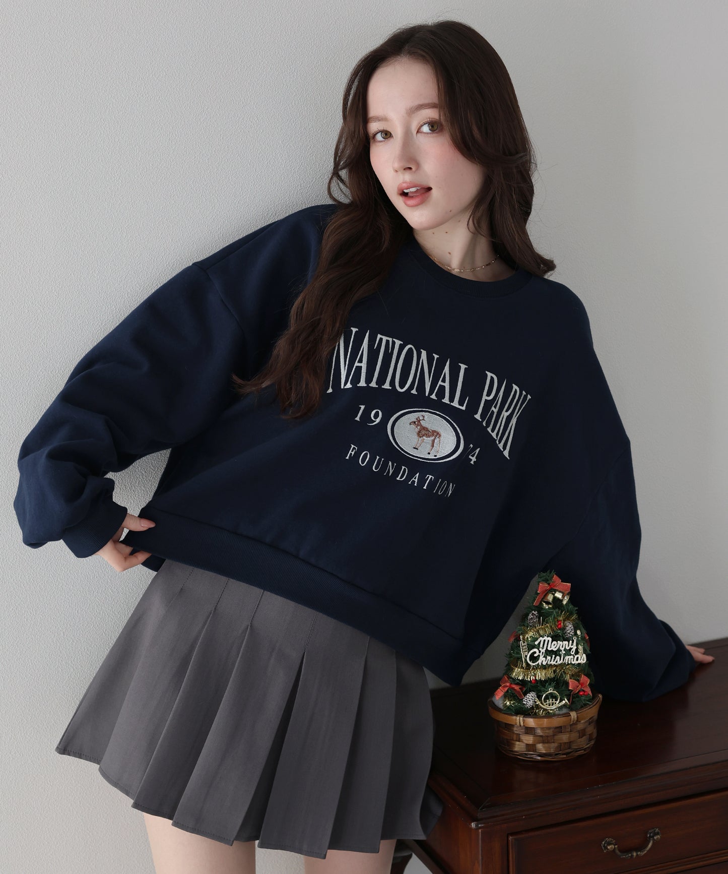 【早割5％OFF】裏起毛ディア刺繍スウェット