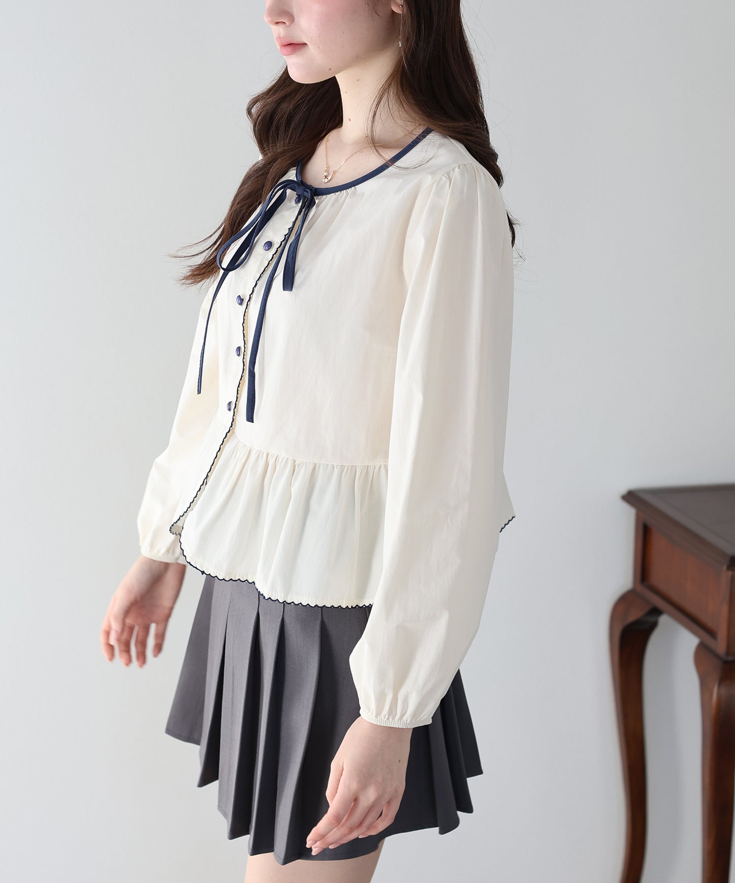 バイカラーリボンペプラムブラウス【ネコポス】