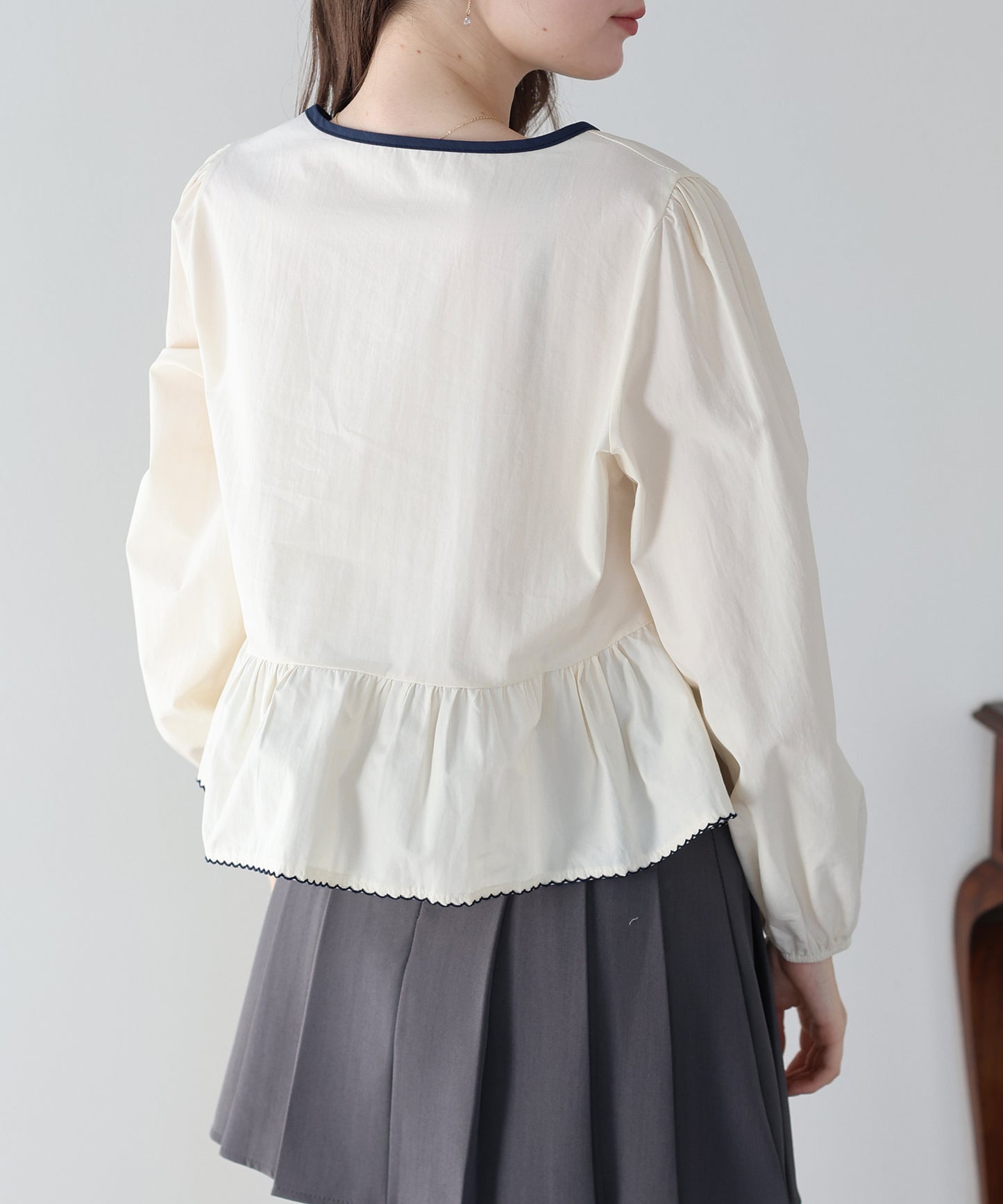 バイカラーリボンペプラムブラウス【ネコポス】