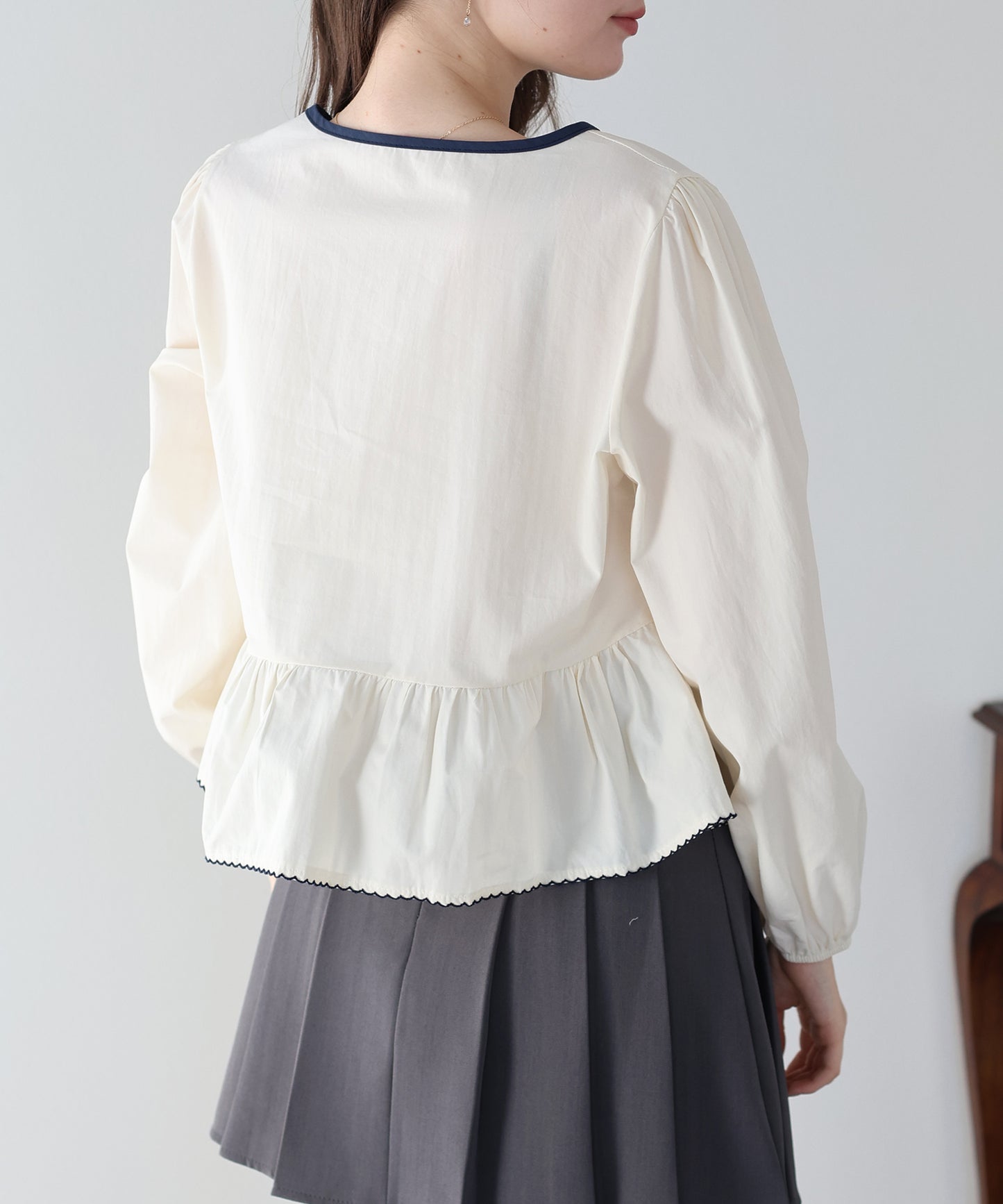 バイカラーリボンペプラムブラウス【ネコポス】