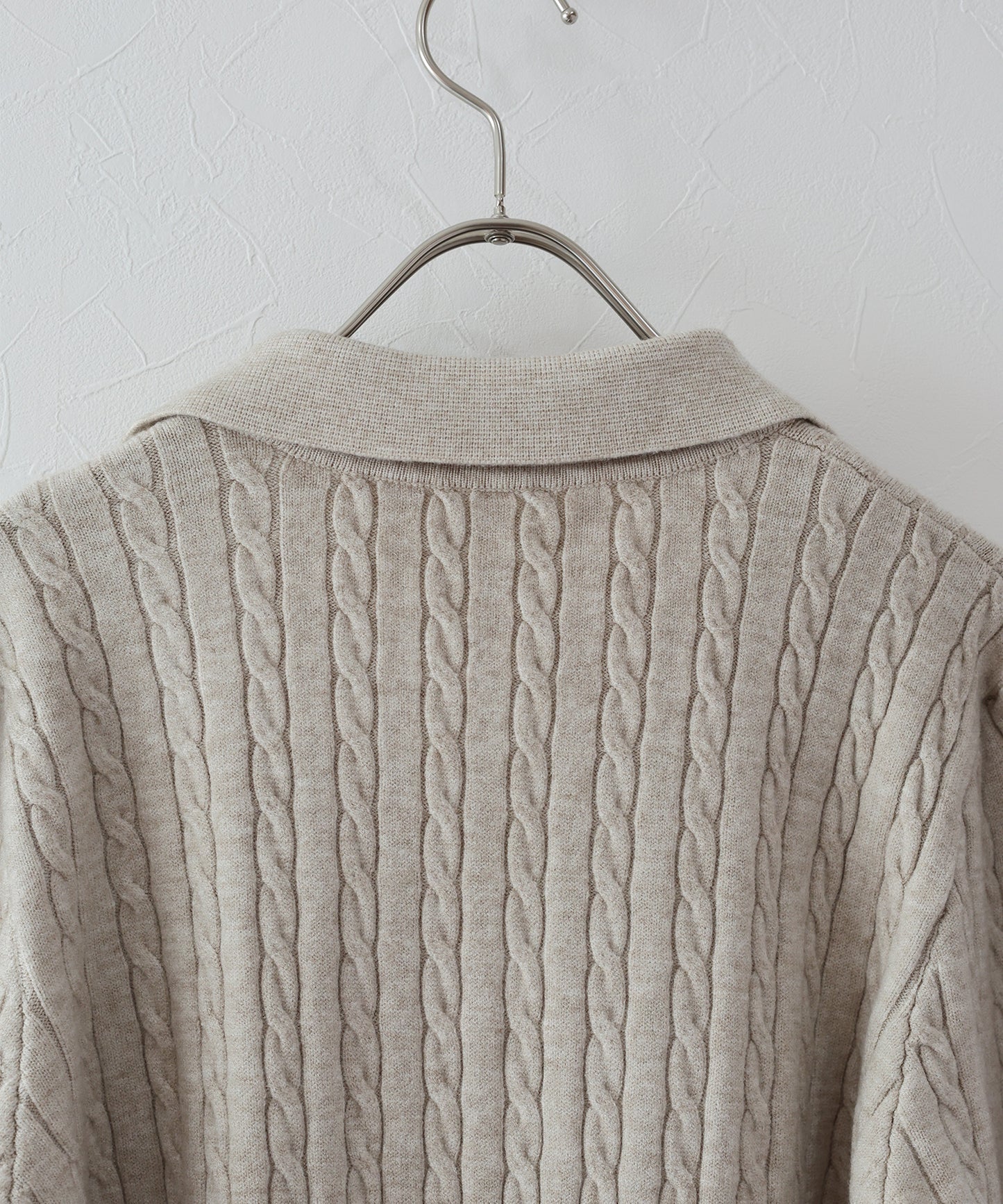 ゴールドボタンケーブルニットカーディガン[ J by blue ]