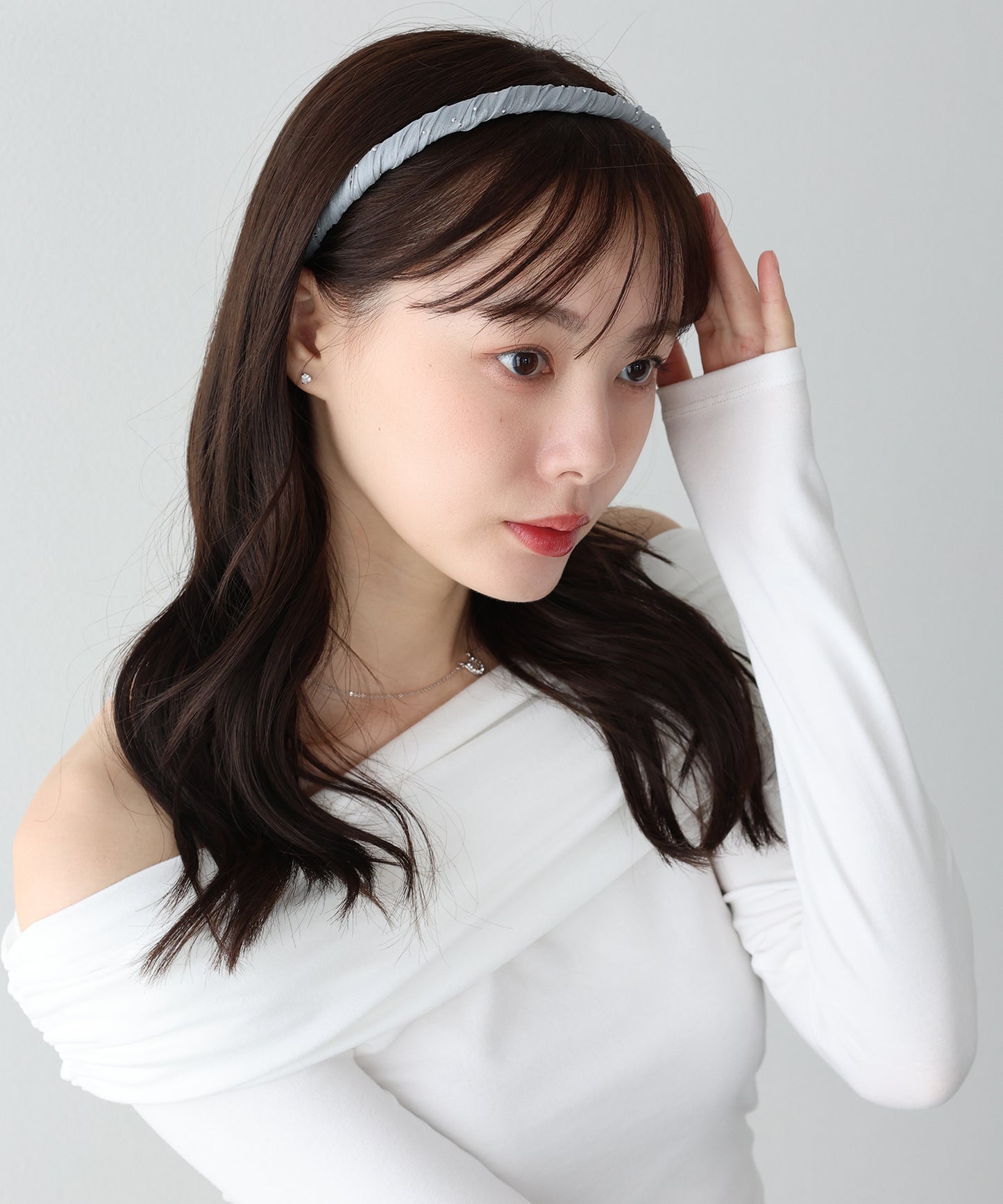 【早割5％OFF】スタッズ付きツイストカチューシャ【ネコポス】