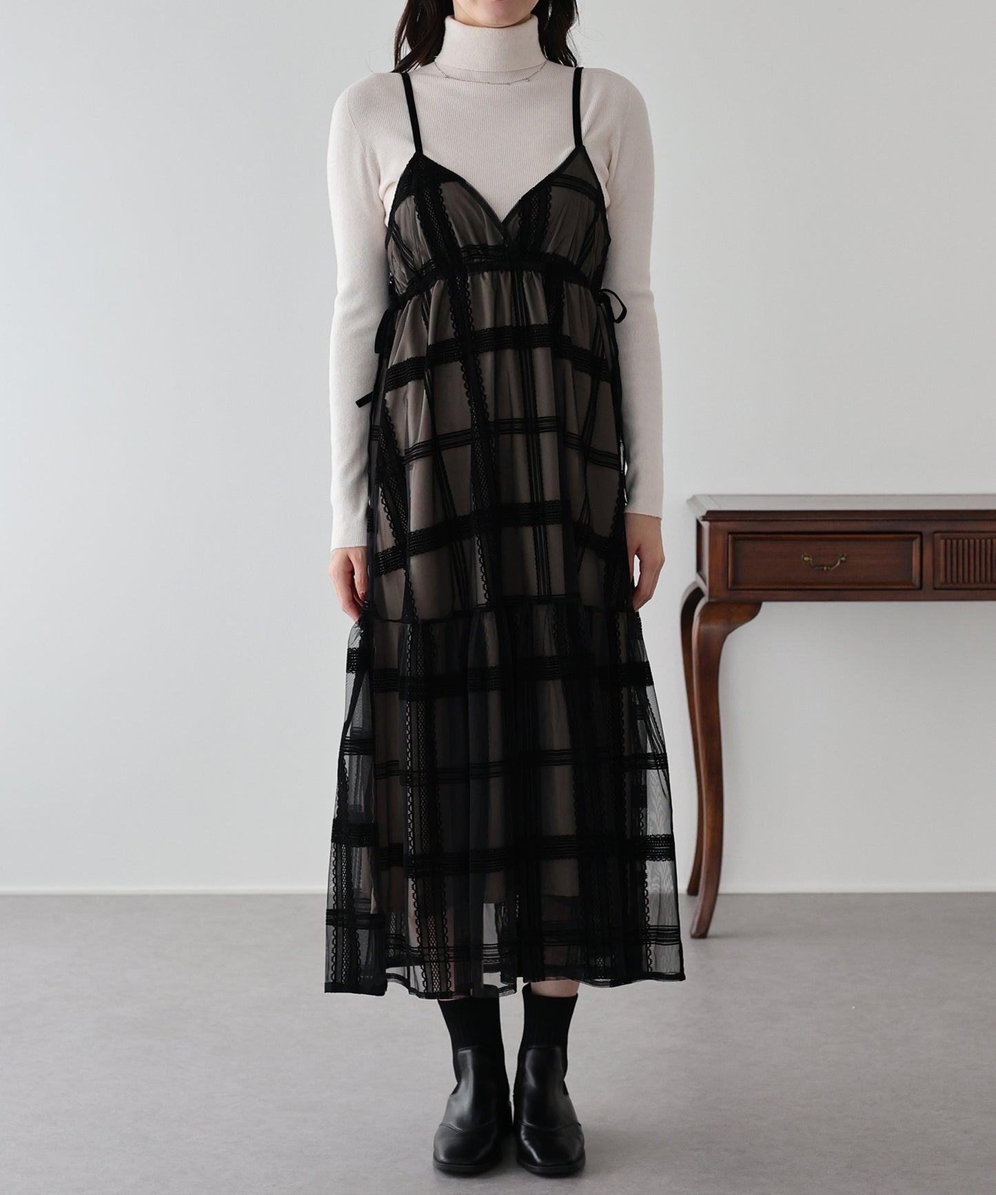 フロッキーチェックキャミワンピース