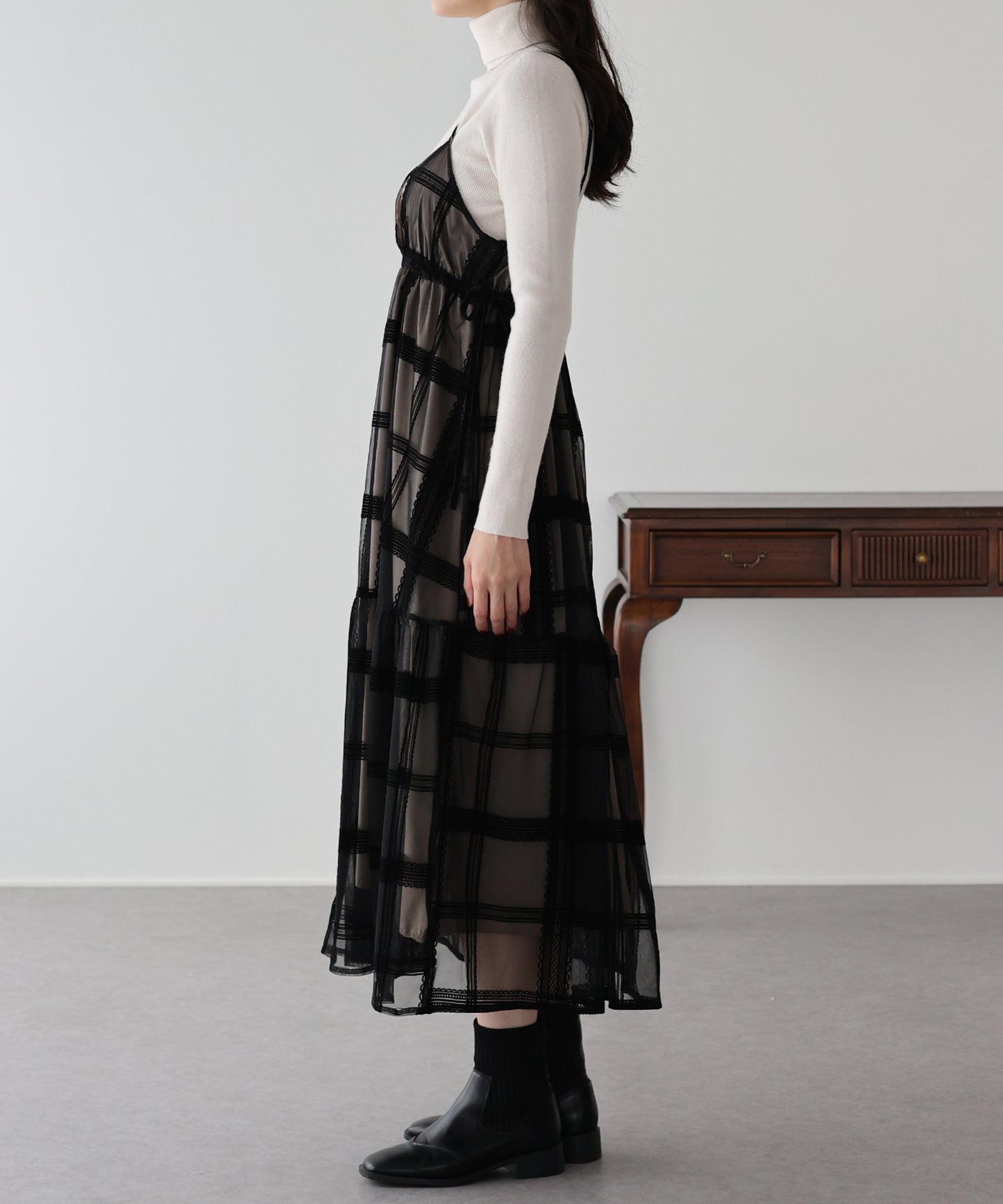 フロッキーチェックキャミワンピース