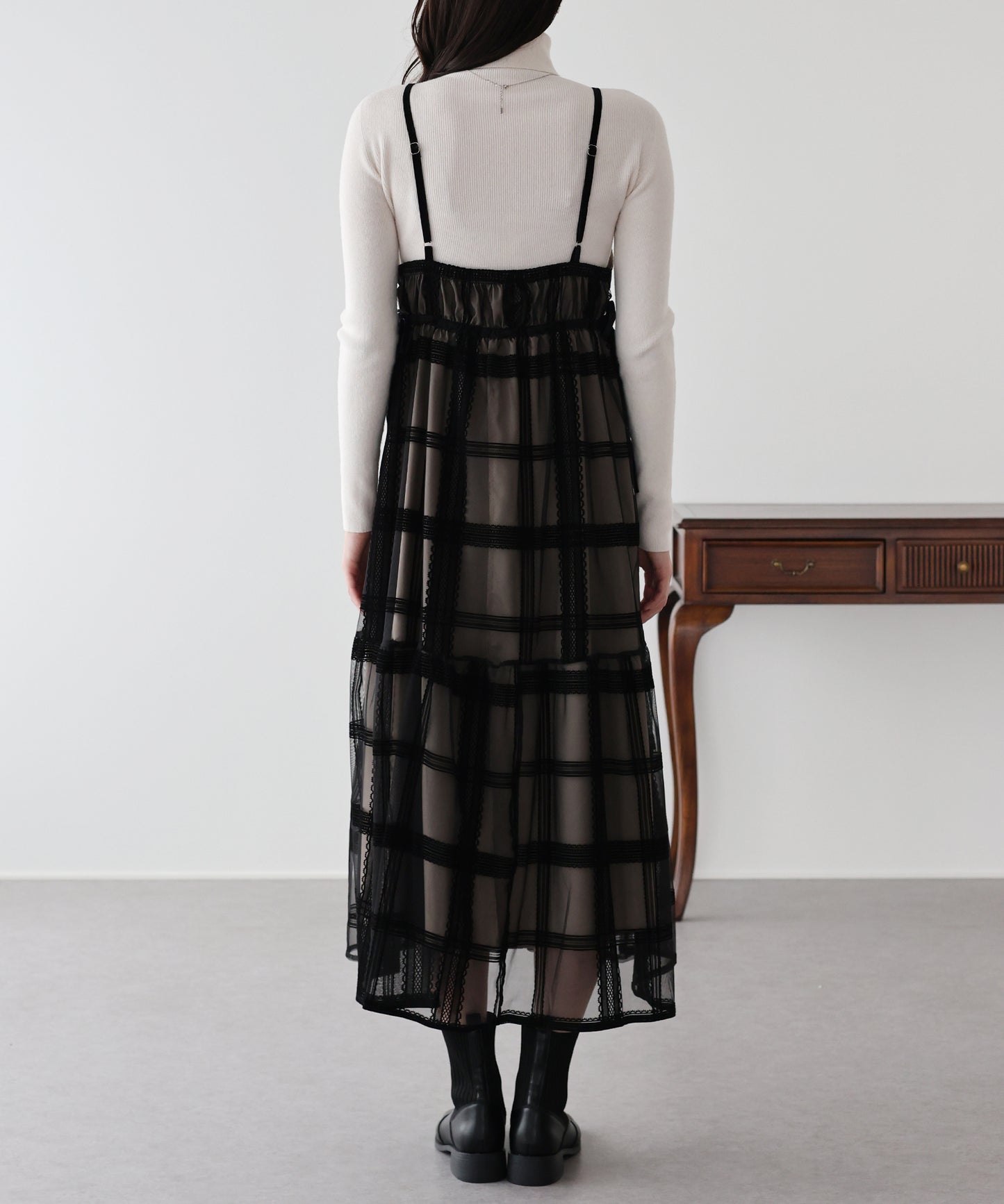 フロッキーチェックキャミワンピース