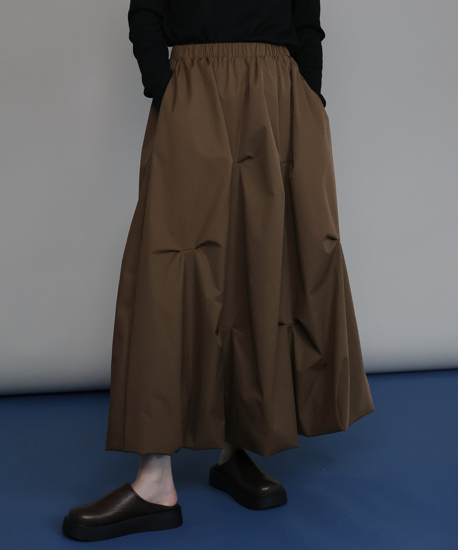 ランダムタックバルーンスカート[J by blue] – BLUE ONLINE