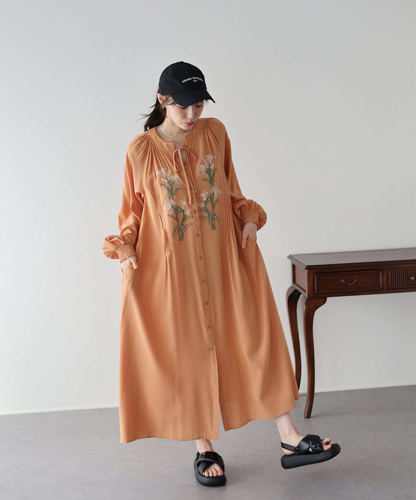 【早割5％OFF】フラワー刺繍ワンピース