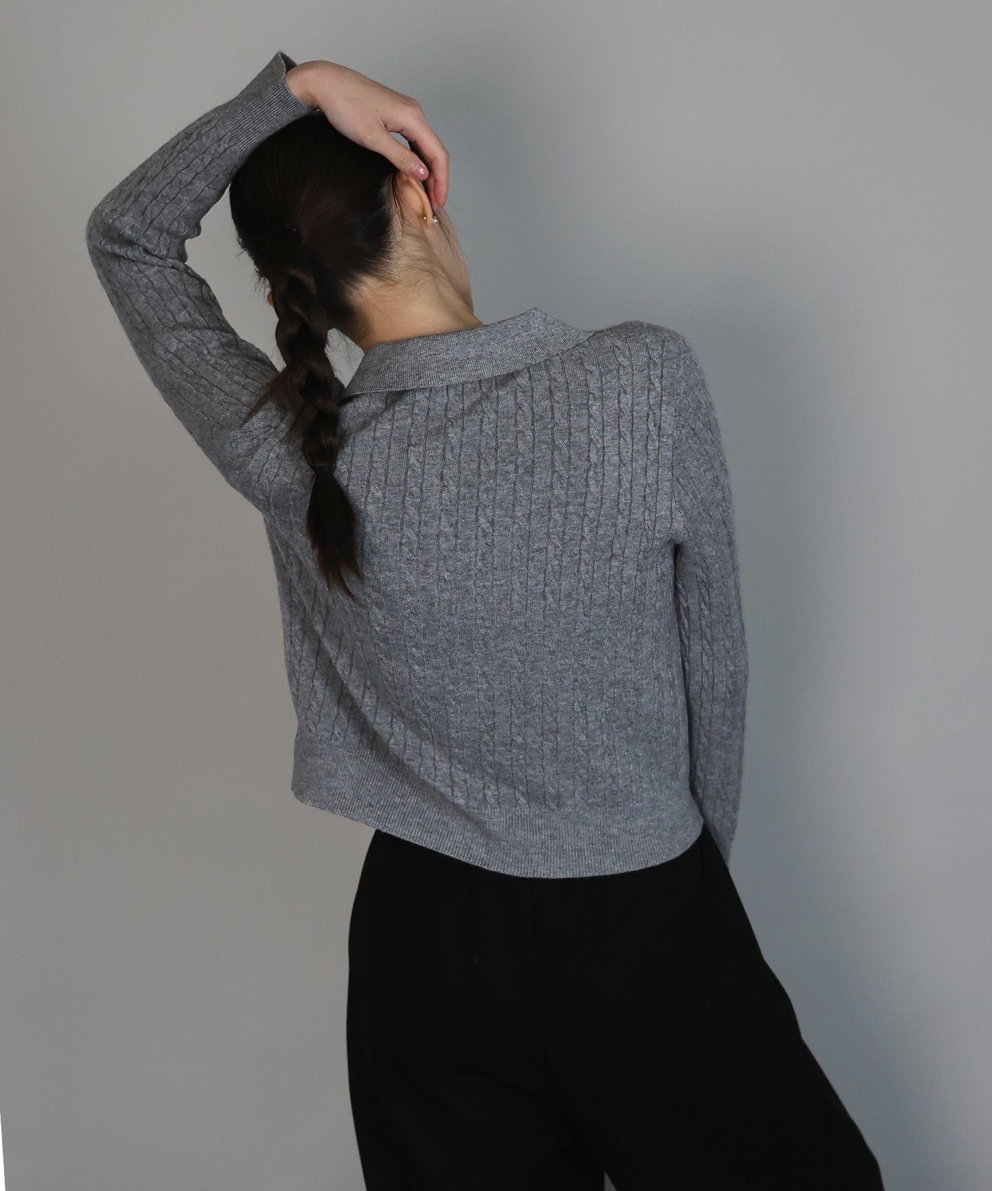 ゴールドボタンケーブルニットカーディガン[ J by blue ]