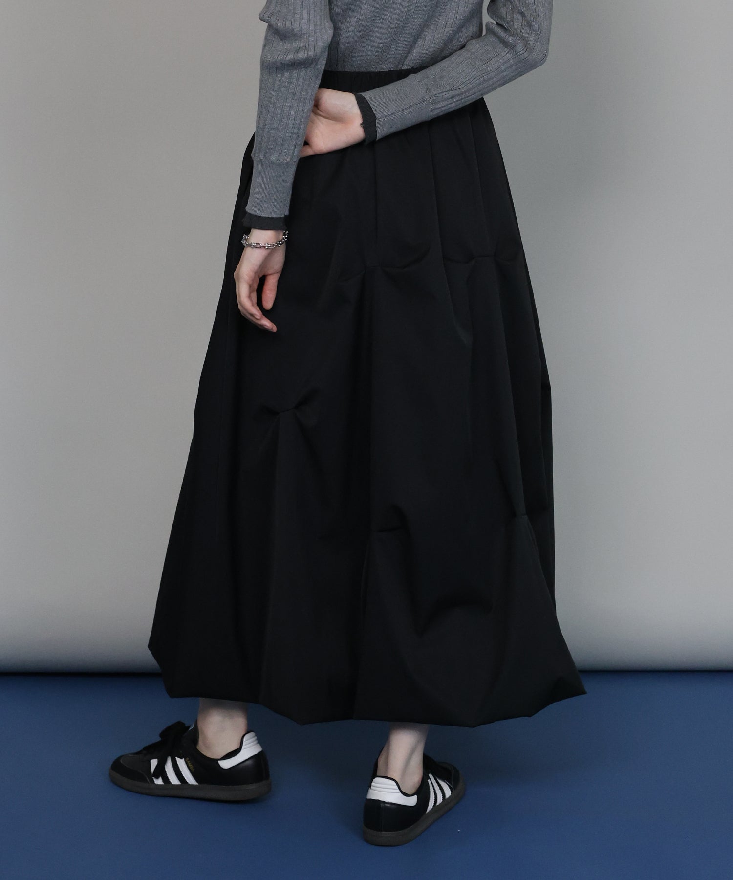 ランダムタックバルーンスカート[J by blue] – BLUE ONLINE