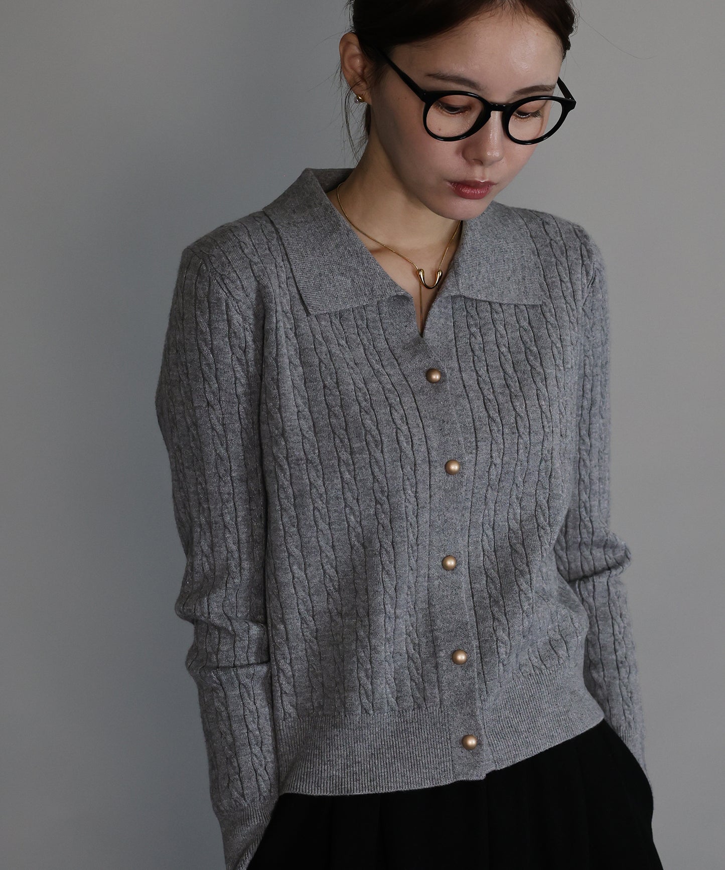 ゴールドボタンケーブルニットカーディガン[ J by blue ]