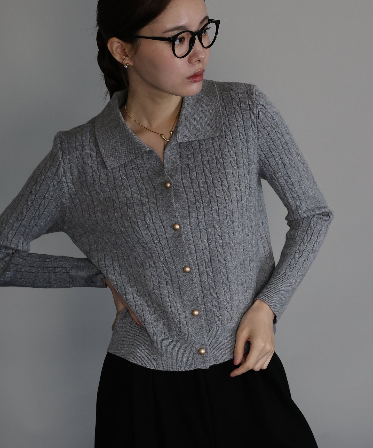 ゴールドボタンケーブルニットカーディガン[ J by blue ]