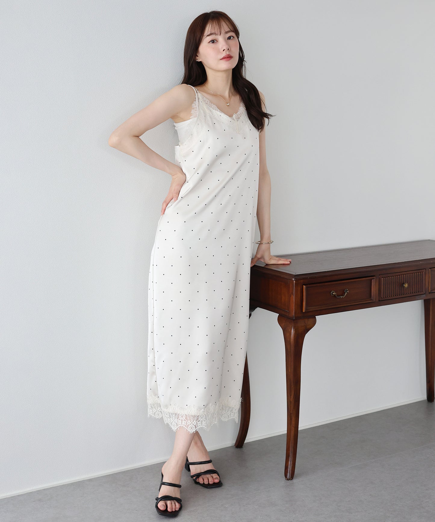 【早割5％OFF】レーストリムキャミワンピース