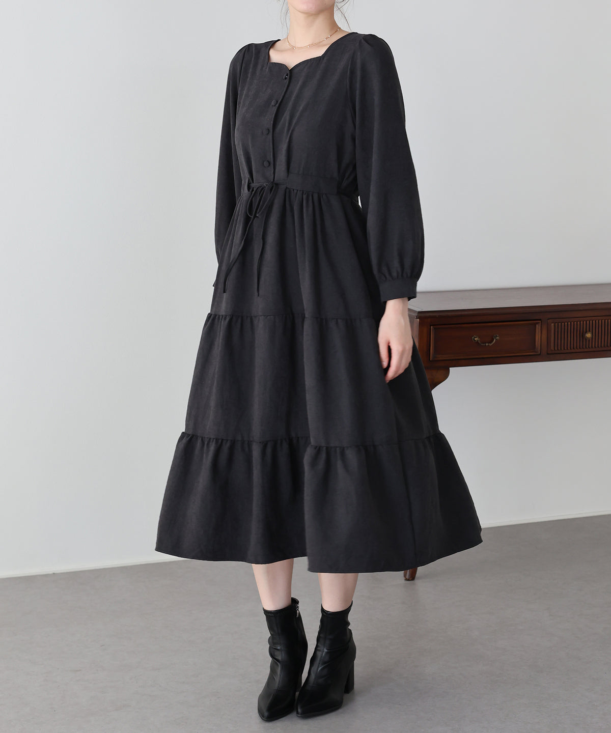 【早割5％OFF】《選べる着丈》ハートネックティアードワンピース