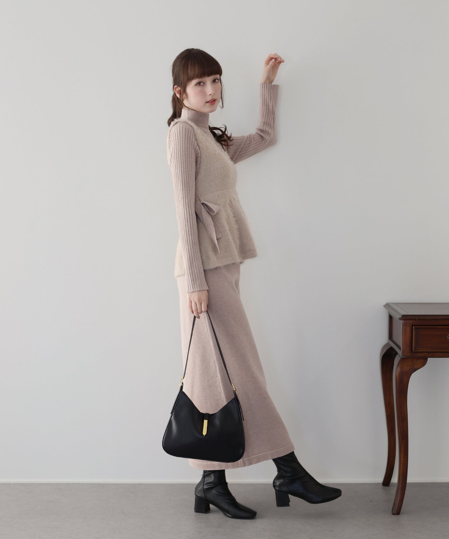 サイドリボンペプラムシャギーベスト＆ニットワンピース セット