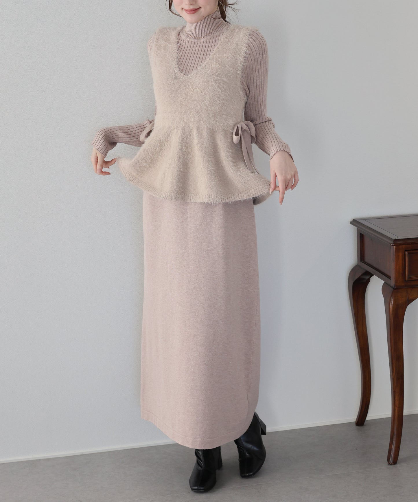 サイドリボンペプラムシャギーベスト＆ニットワンピース セット