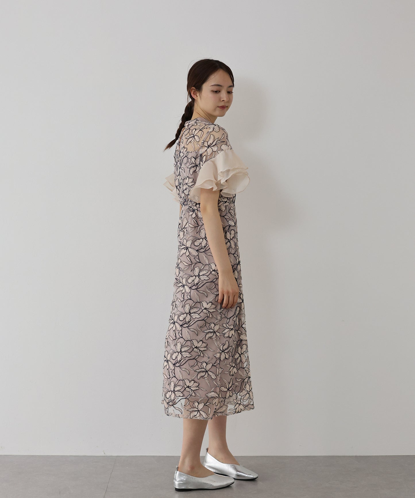 【新商品限定5％OFF（木）】スパンコールレースドレス[ J by blue ]