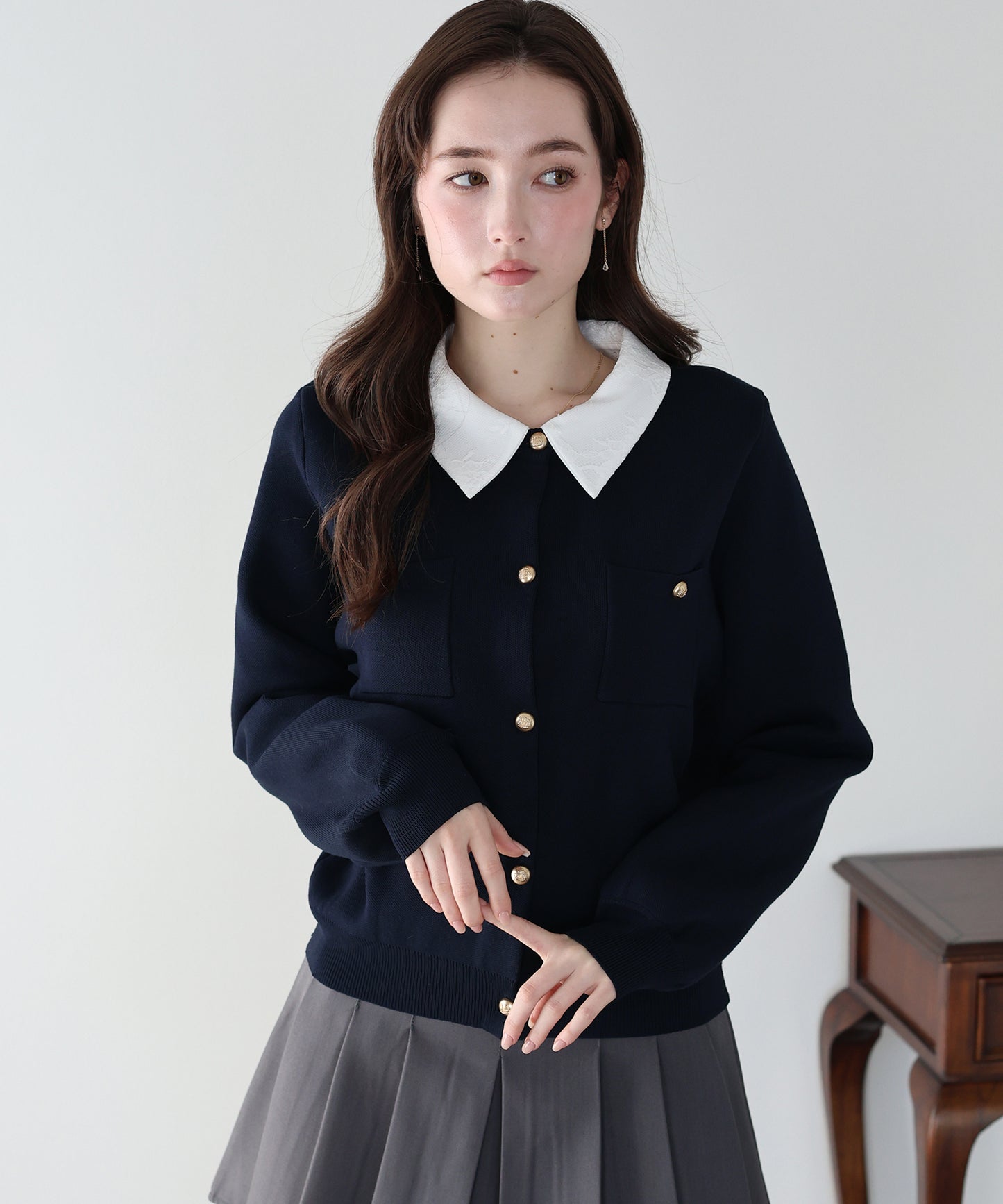 レース襟ニットカーディガン