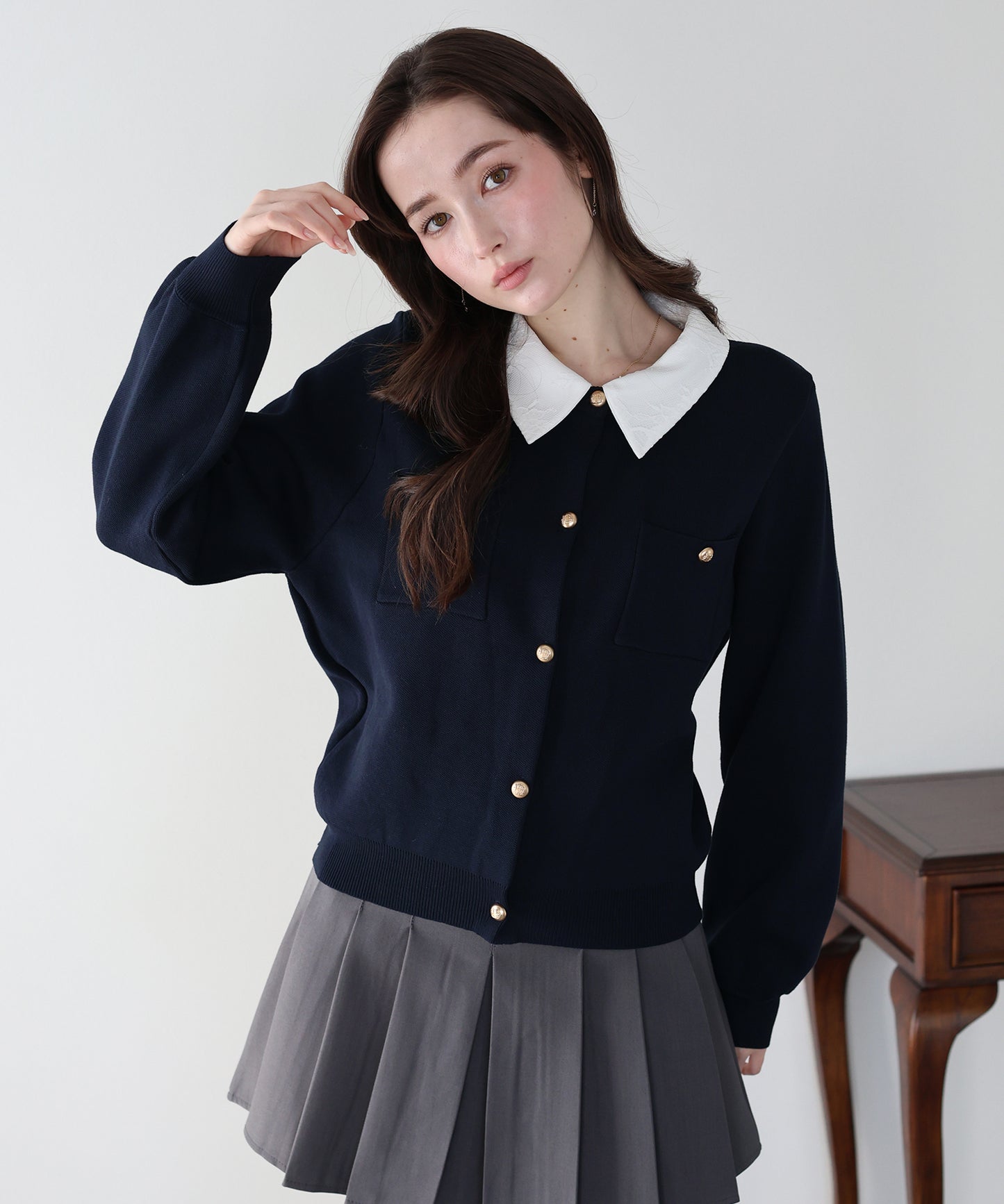 レース襟ニットカーディガン