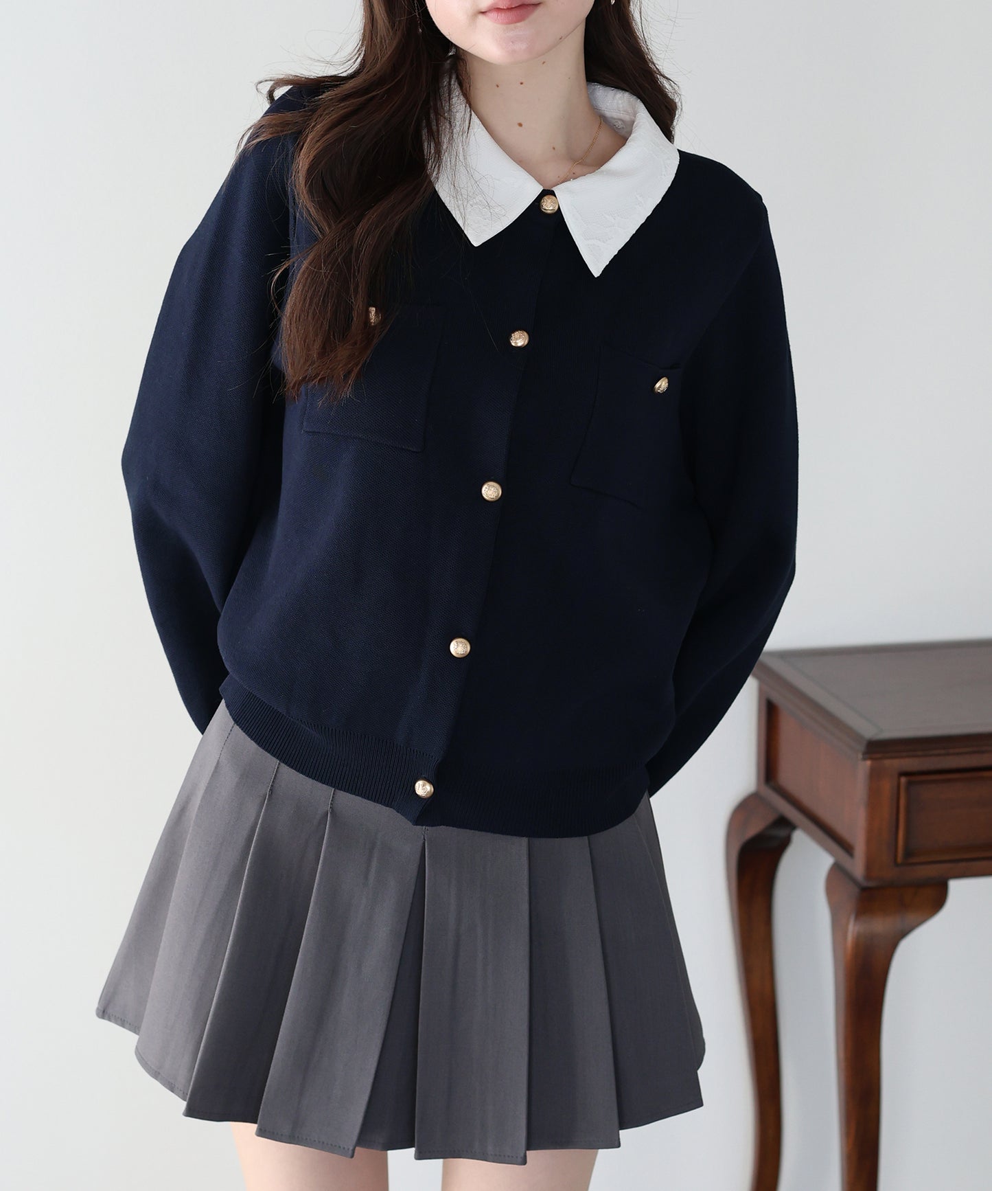 レース襟ニットカーディガン