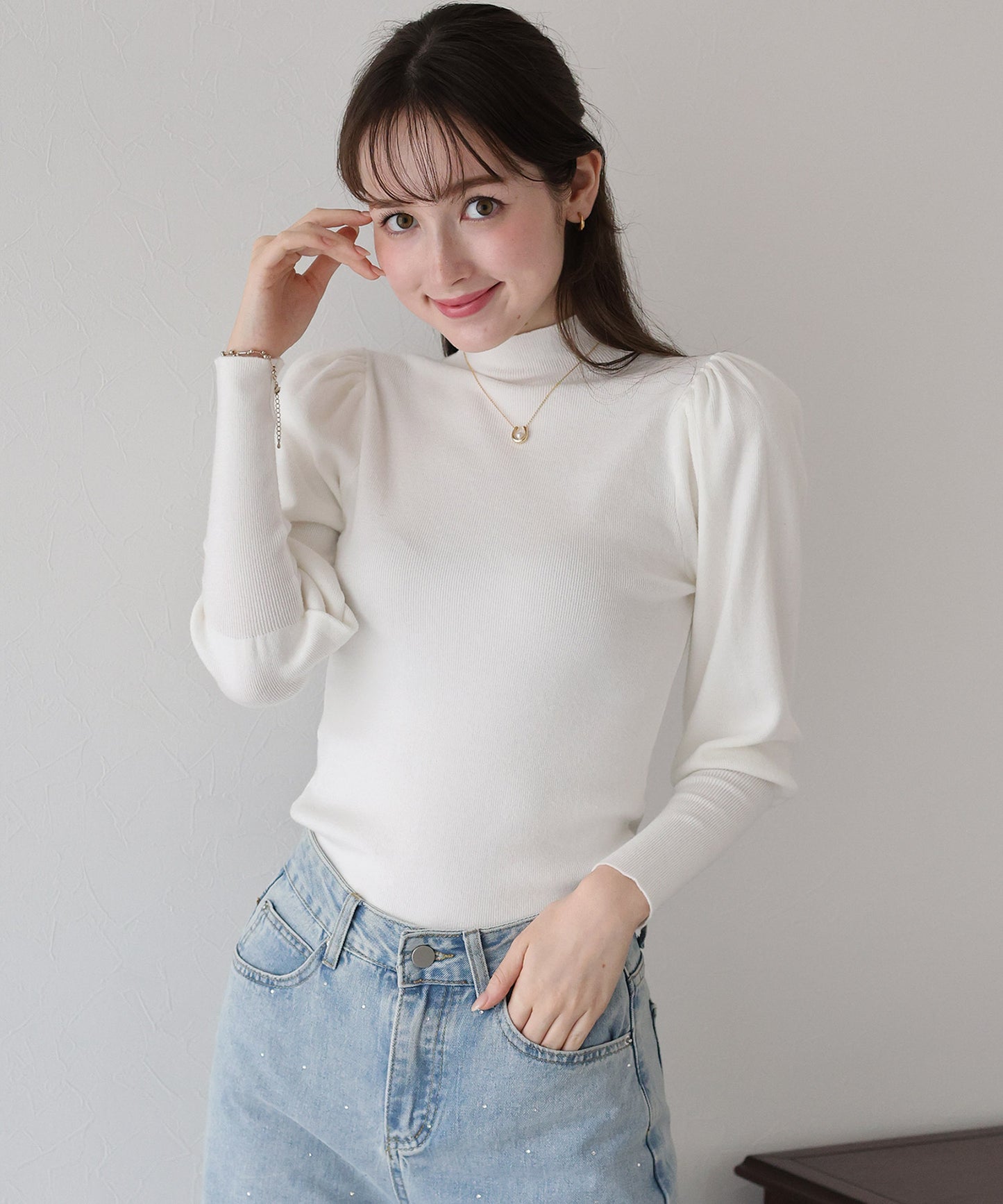 ボリュームパフスリーブニット