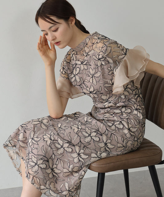 【新商品限定5％OFF（木）】スパンコールレースドレス[ J by blue ]