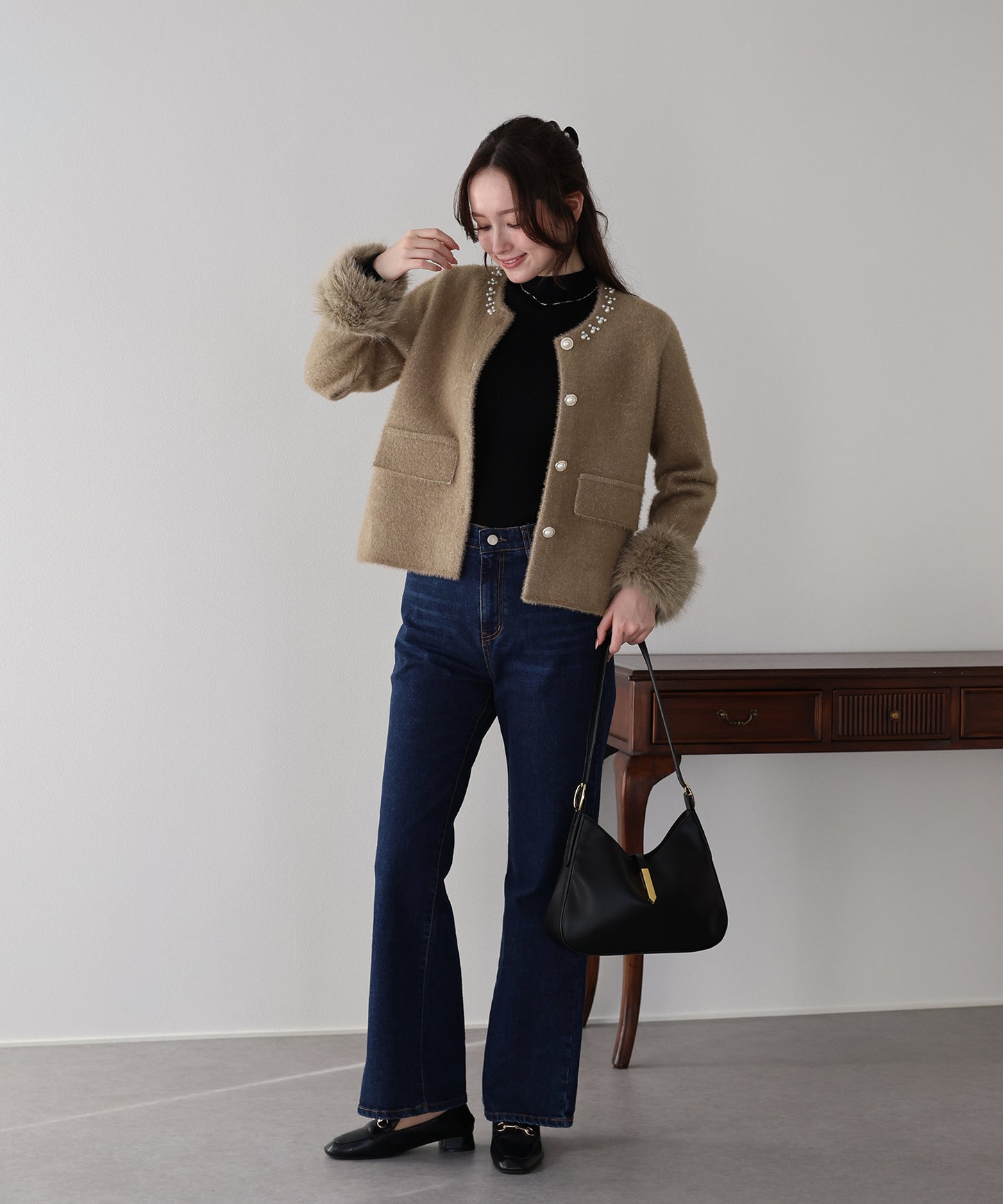 袖ファーパールビジュージャケット