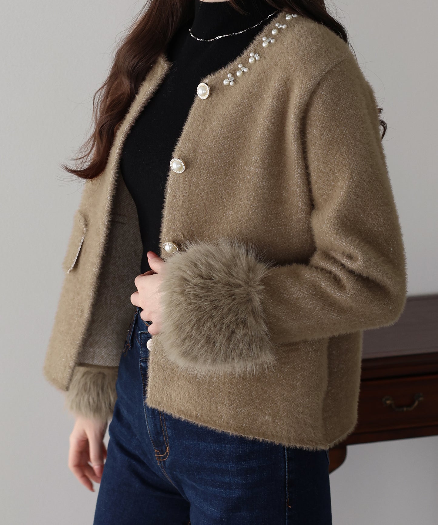 袖ファーパールビジュージャケット