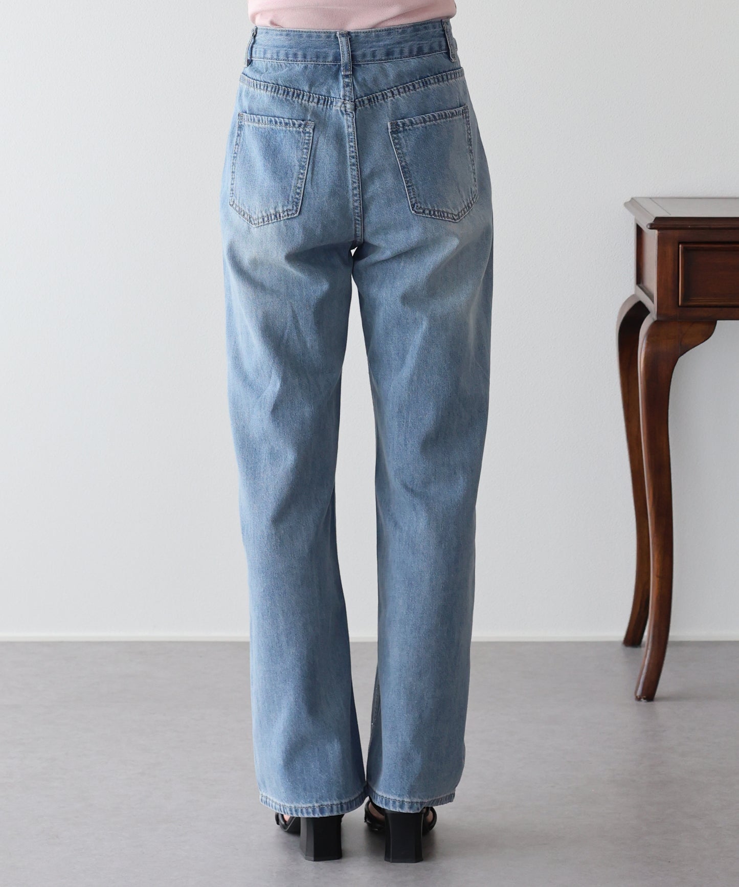 【早割5％OFF】ローズ刺繍デニムパンツ