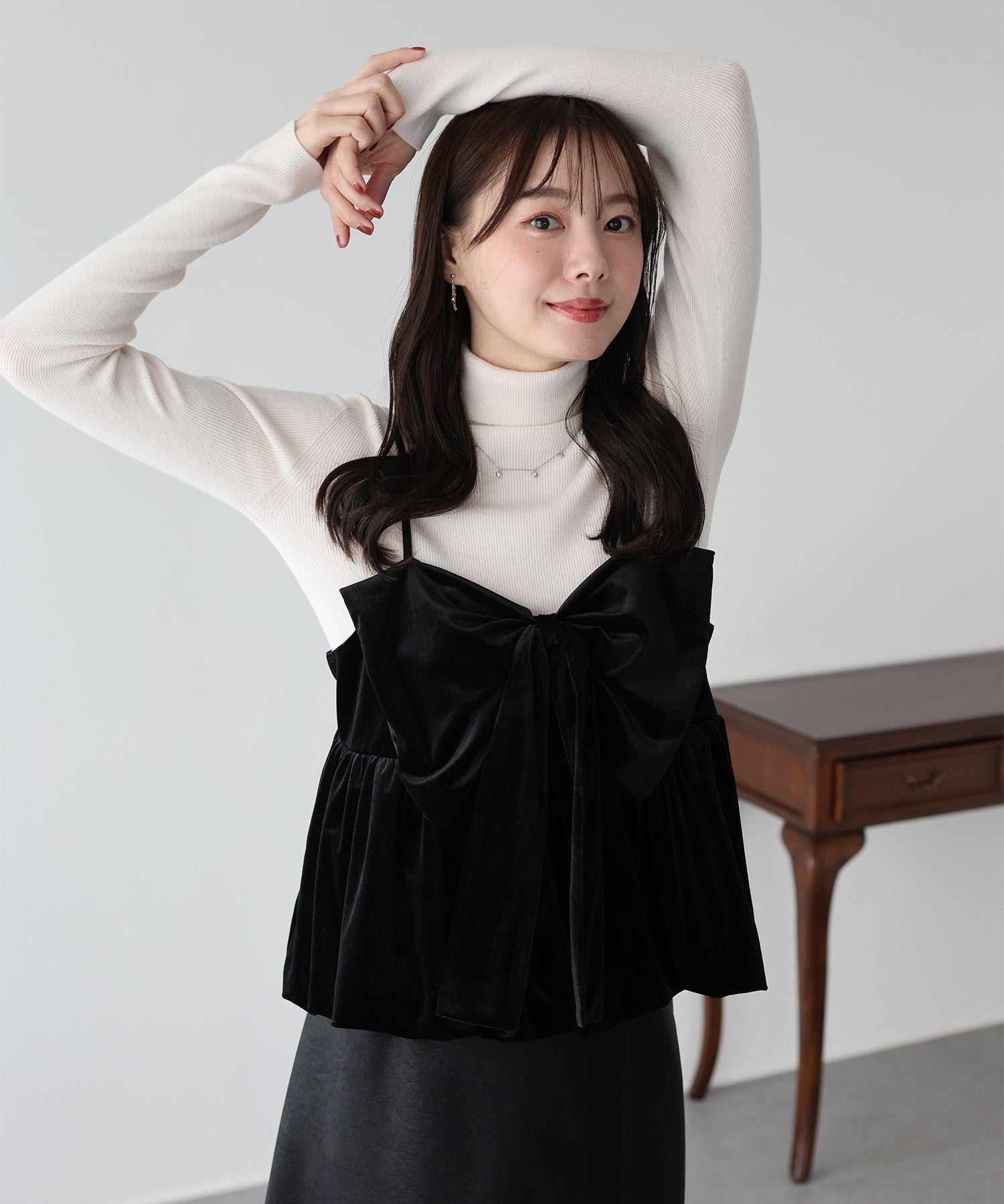 ベロアリボンバルーンビスチェ – BLUE ONLINE